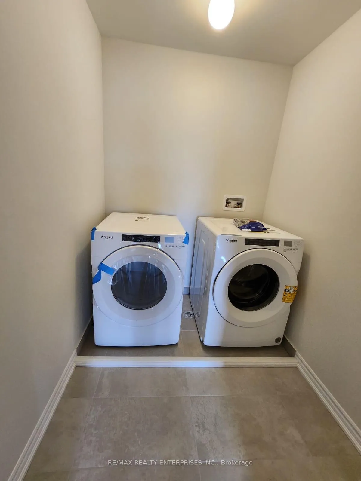 Photo 17 of Unit 1, 140 Nottingham Road, Barrie, Rural Barrie Southeast — HOMEH