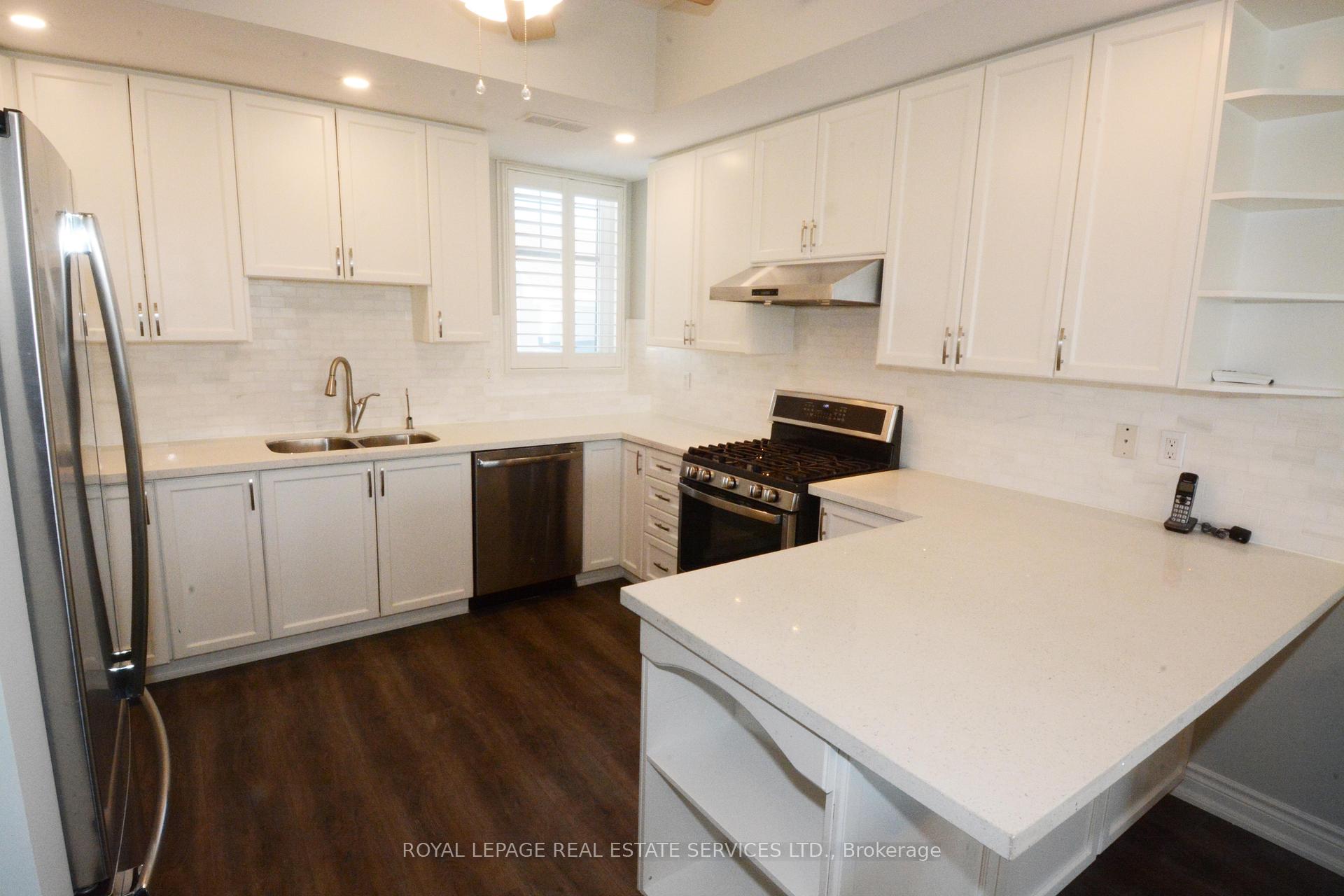 Photo 10 of Unit 204, 10504 Islington Avenue, Vaughan, Kleinburg — HOMEH