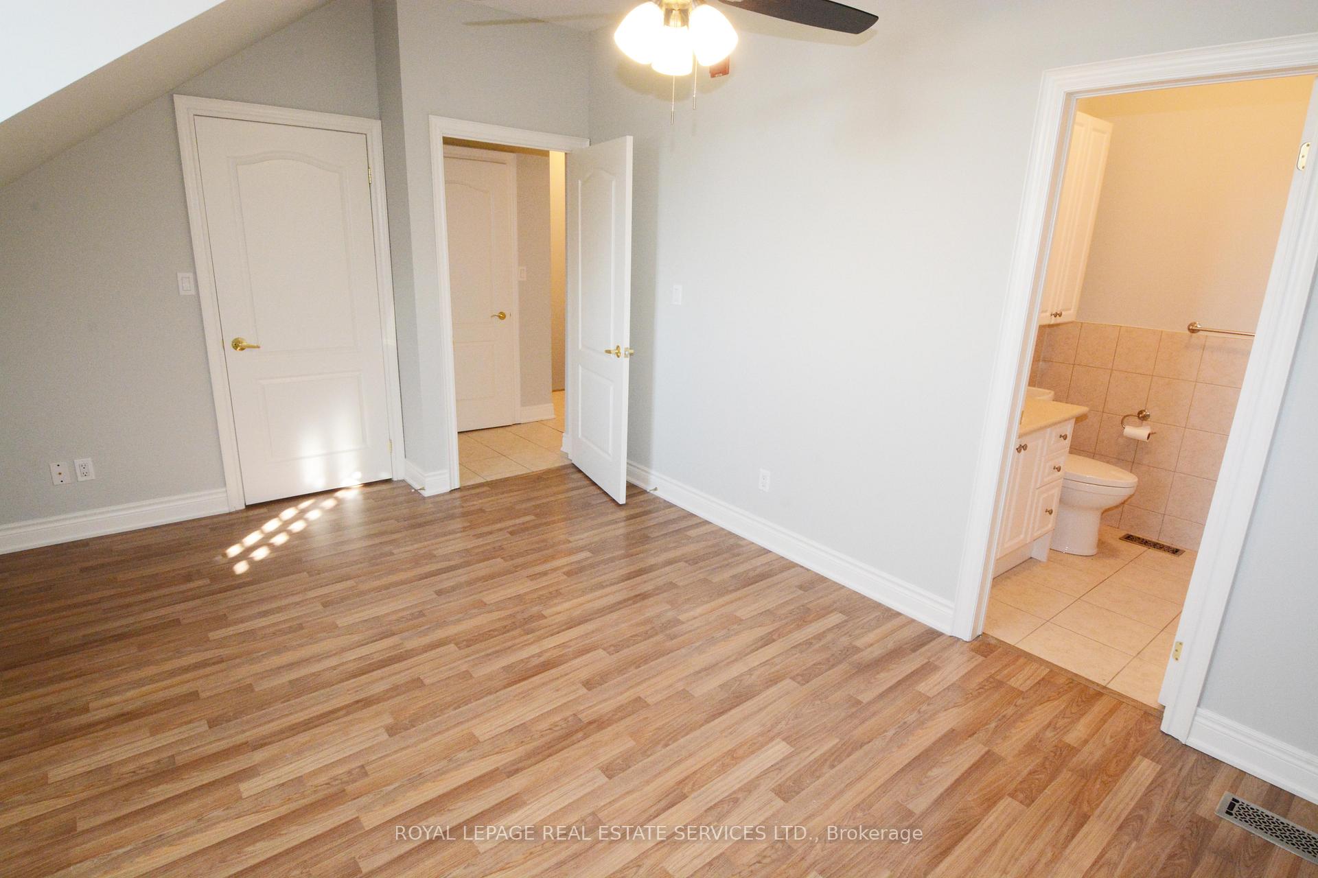 Photo 14 of Unit 204, 10504 Islington Avenue, Vaughan, Kleinburg — HOMEH