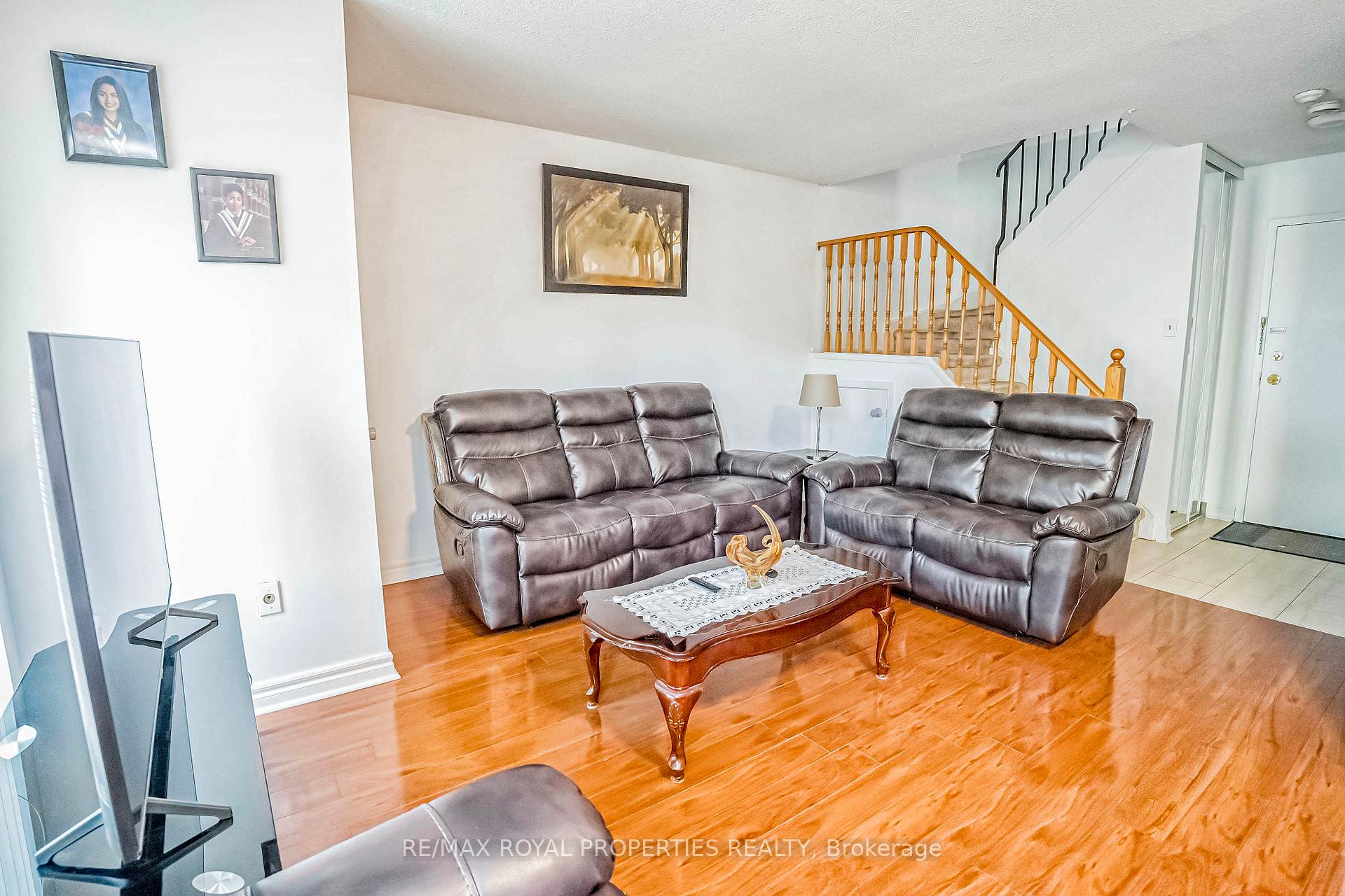 Photo 11 of Unit 297, 165 Cherokee Boulevard, North York, Pleasant View — HOMEH