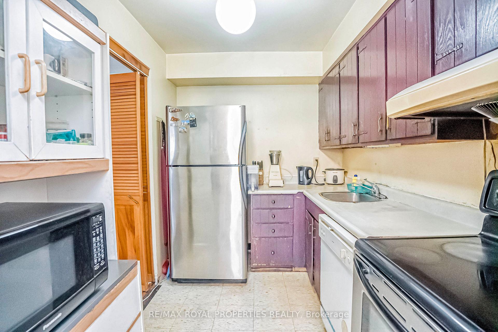 Photo 15 of Unit 297, 165 Cherokee Boulevard, North York, Pleasant View — HOMEH