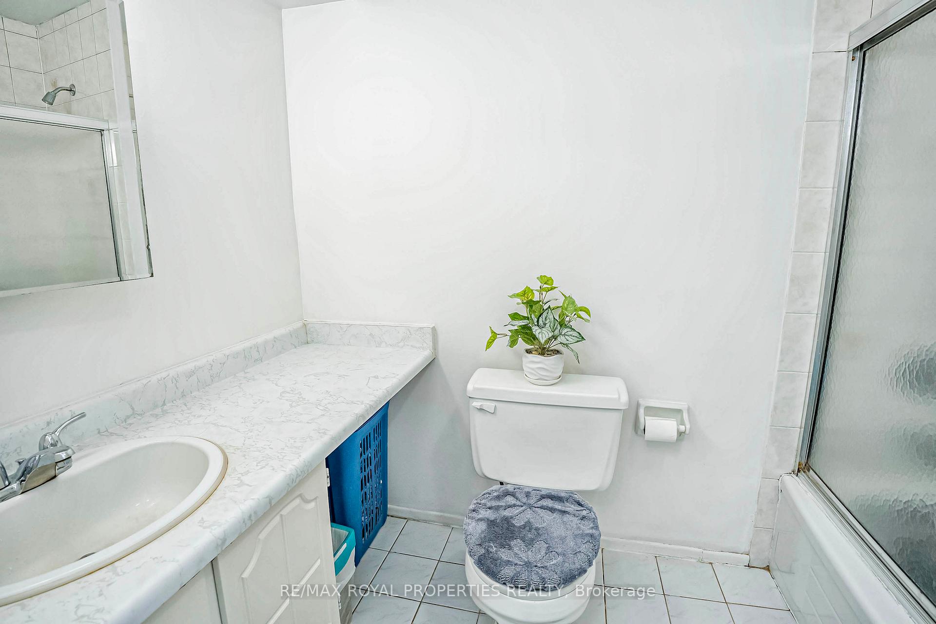 Photo 21 of Unit 297, 165 Cherokee Boulevard, North York, Pleasant View — HOMEH