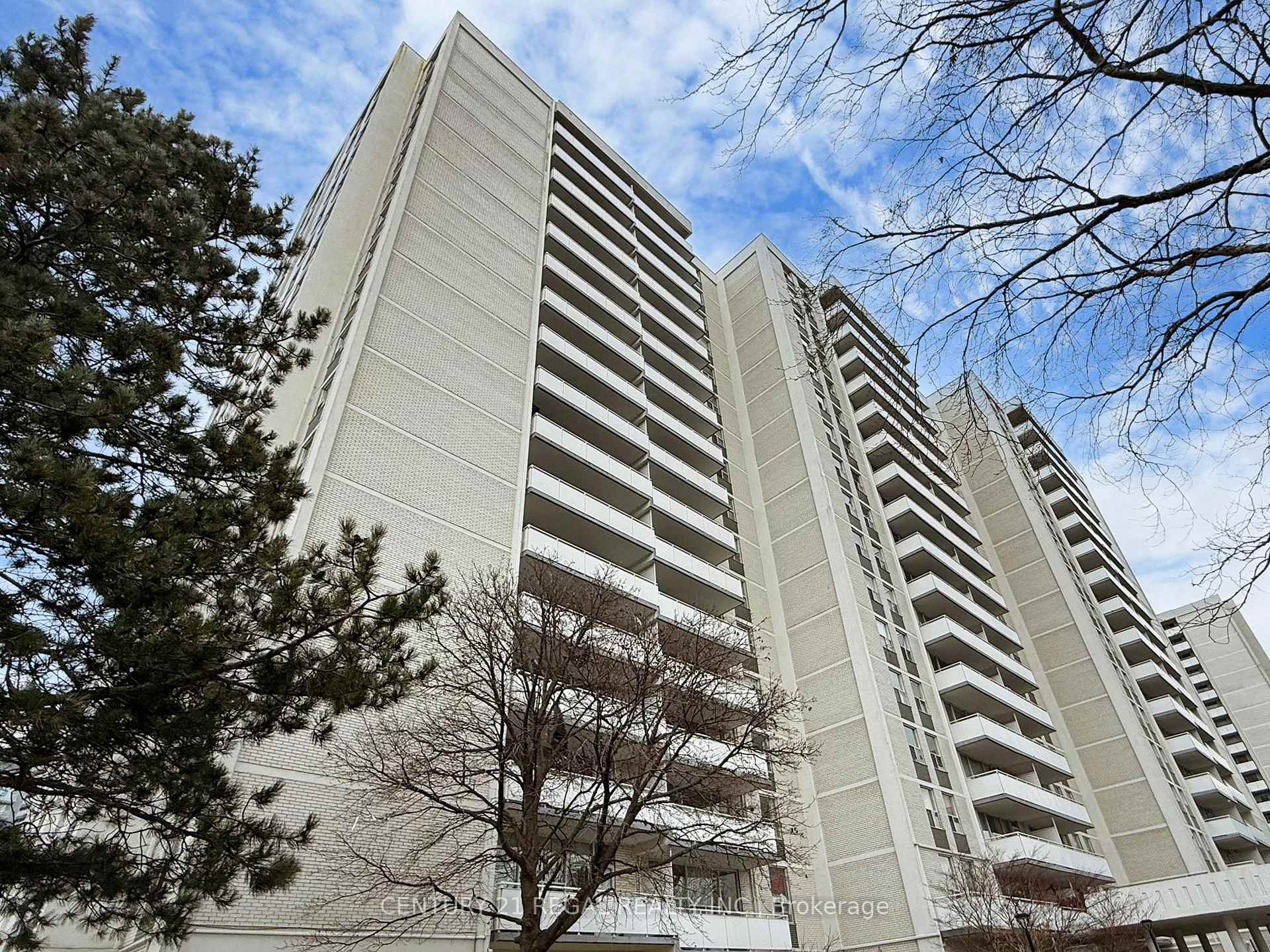 Front of Unit 505, 10 Parkway Forest Drive
