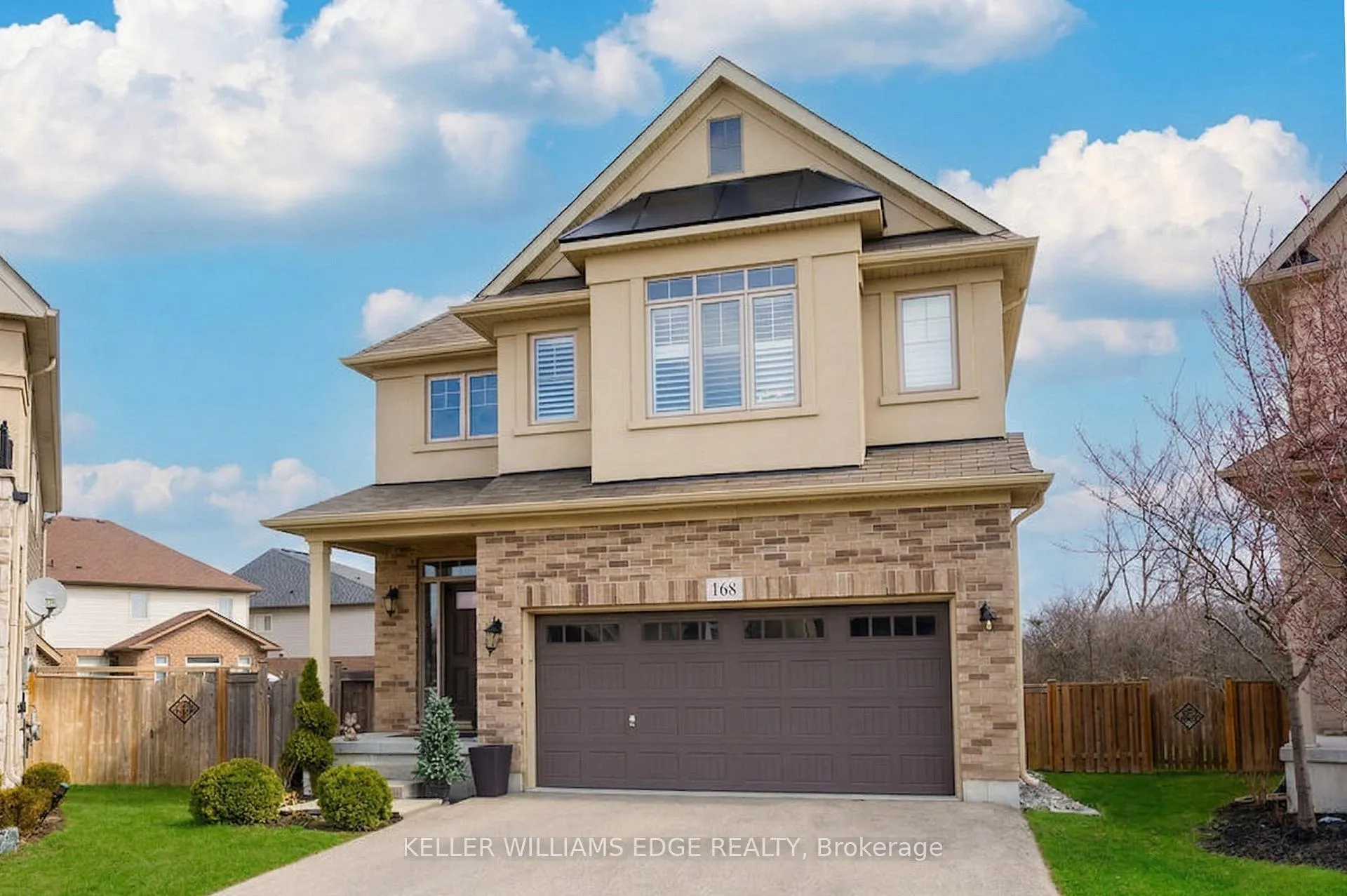 Photo 2 of 168 Echovalley Drive, Hamilton, Stoney Creek Mountain — HOMEH