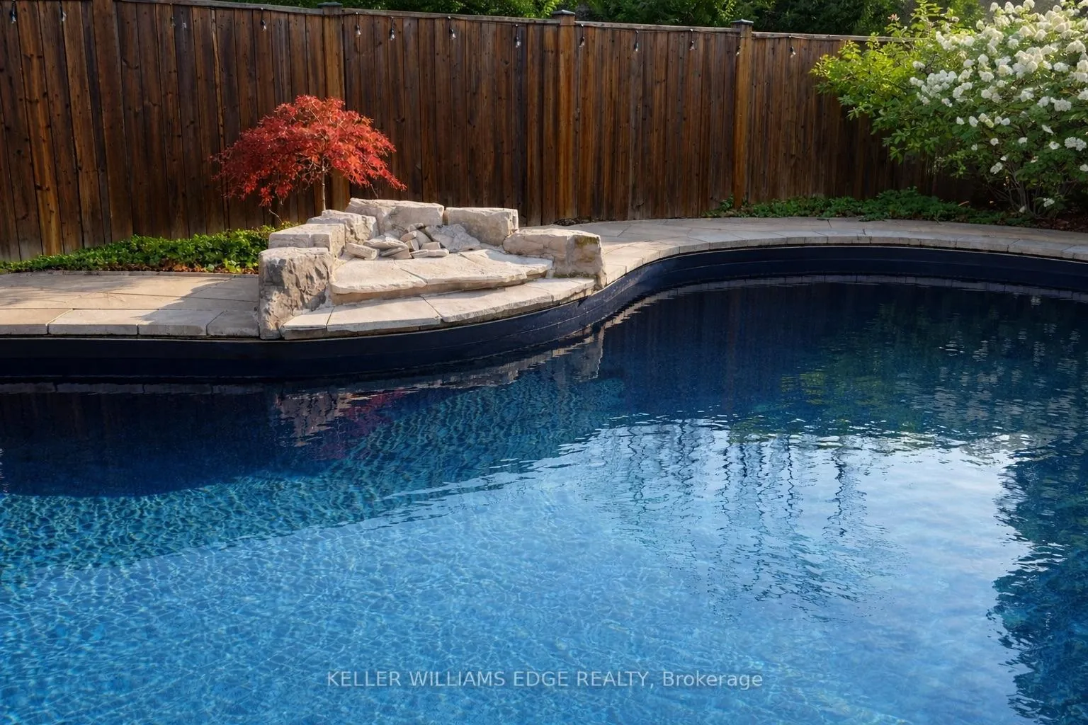 Photo 6 of 168 Echovalley Drive, Hamilton, Stoney Creek Mountain — HOMEH
