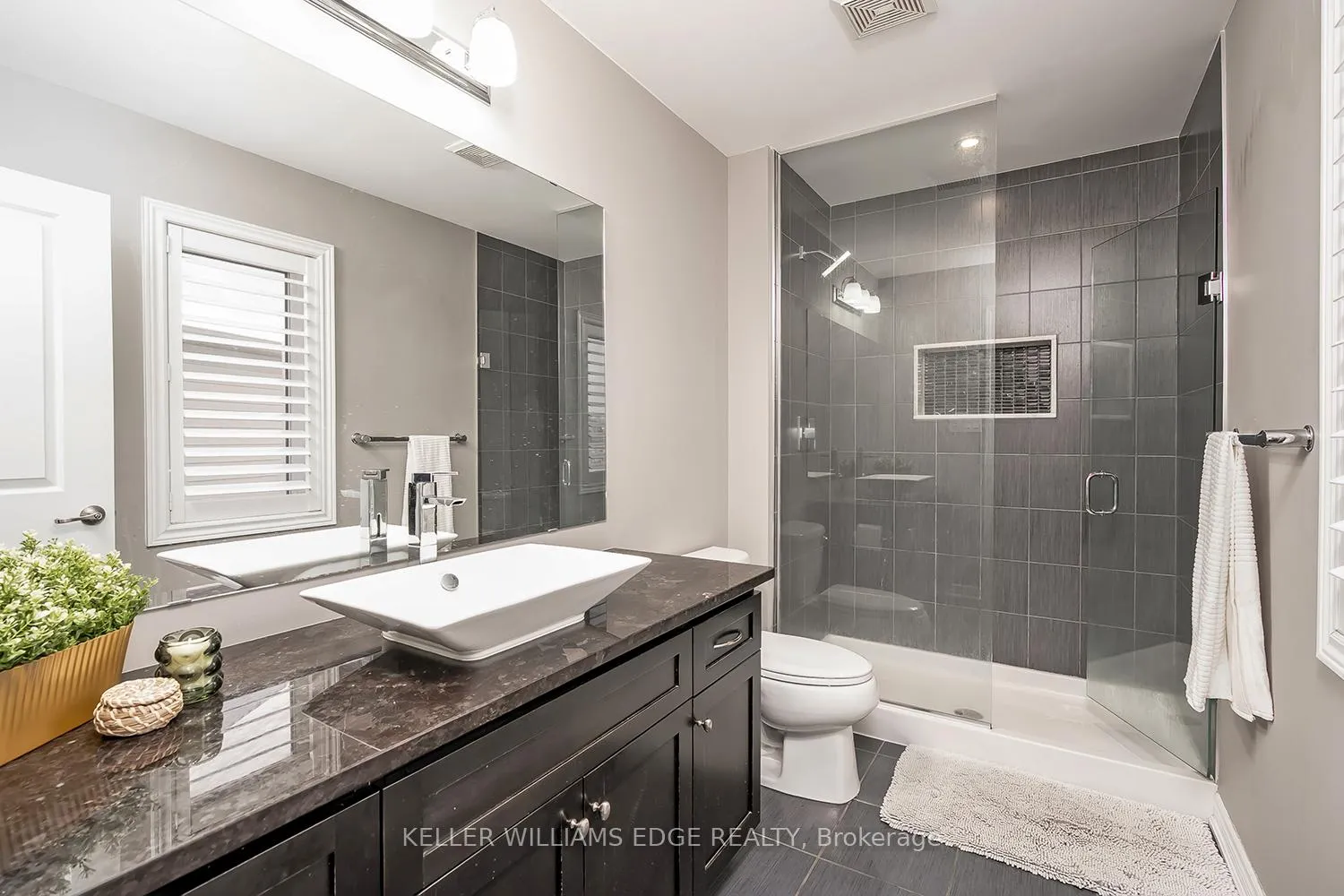 Photo 32 of 168 Echovalley Drive, Hamilton, Stoney Creek Mountain — HOMEH