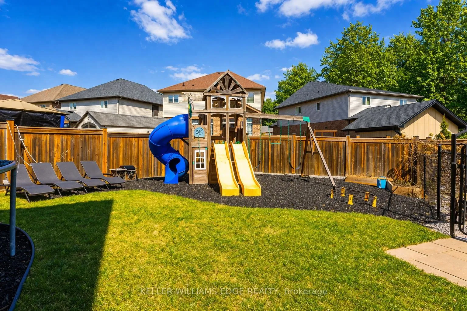 Photo 46 of 168 Echovalley Drive, Hamilton, Stoney Creek Mountain — HOMEH