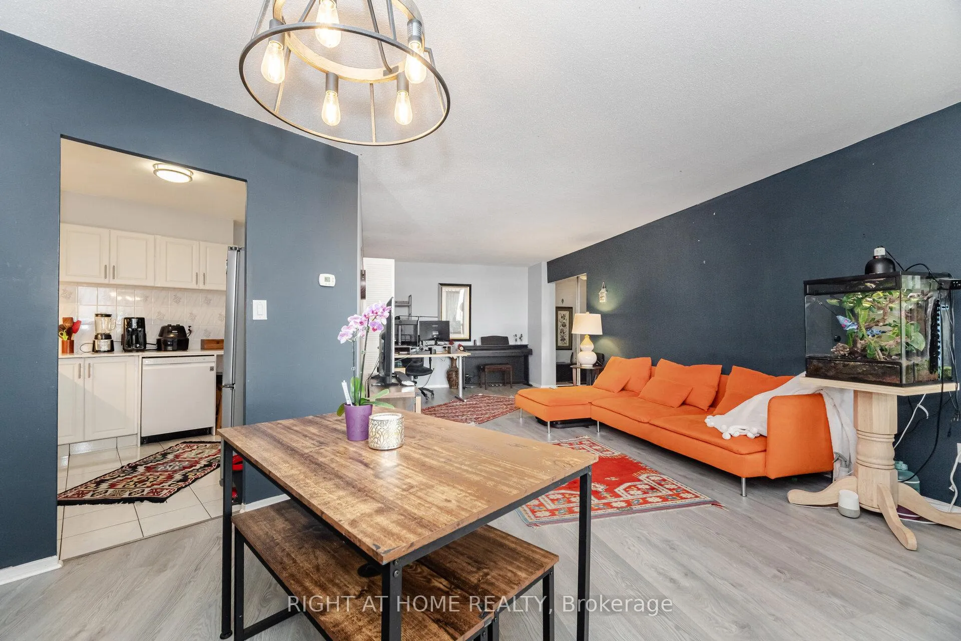 Front of Unit 505, 5 Vicora Linkway Way