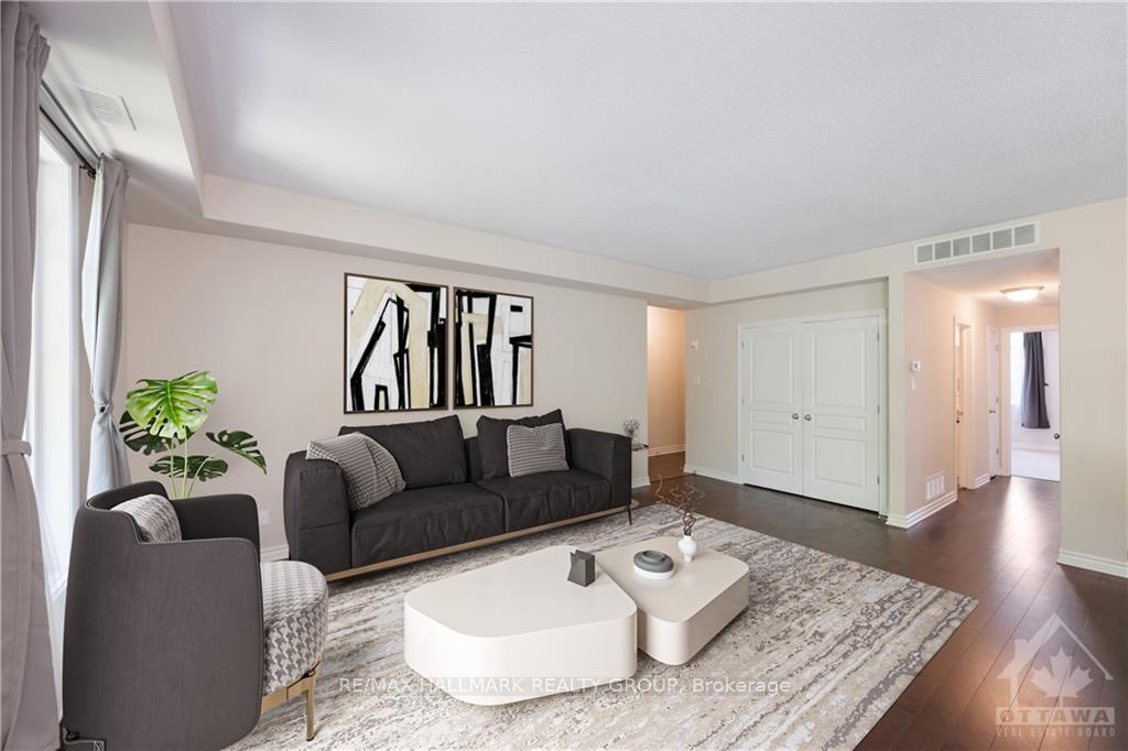 Photo 6 of Unit E, 1032 BERYL Private, Ottawa, Riverside South/Gloucester Glen — HOMEH