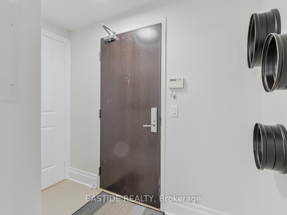 Photo 5 of Unit 607, 131 Upper Duke Crescent, Markham, Unionville — HOMEH