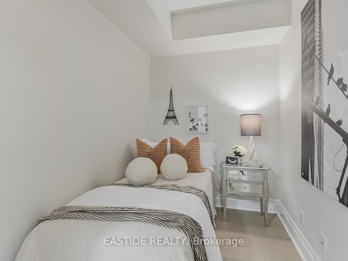 Photo 7 of Unit 607, 131 Upper Duke Crescent, Markham, Unionville — HOMEH