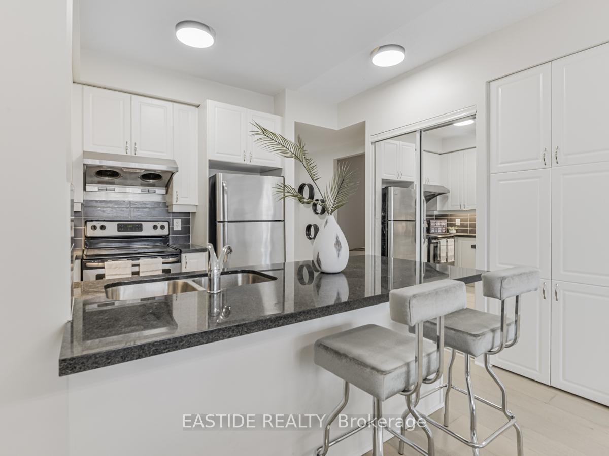Photo 13 of Unit 607, 131 Upper Duke Crescent, Markham, Unionville — HOMEH