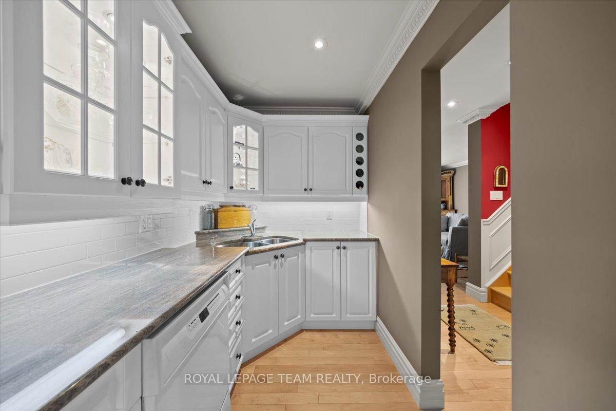 Photo 17 of Unit 14, 27 Forsyth Lane, Ottawa, Crystal Beach — HOMEH
