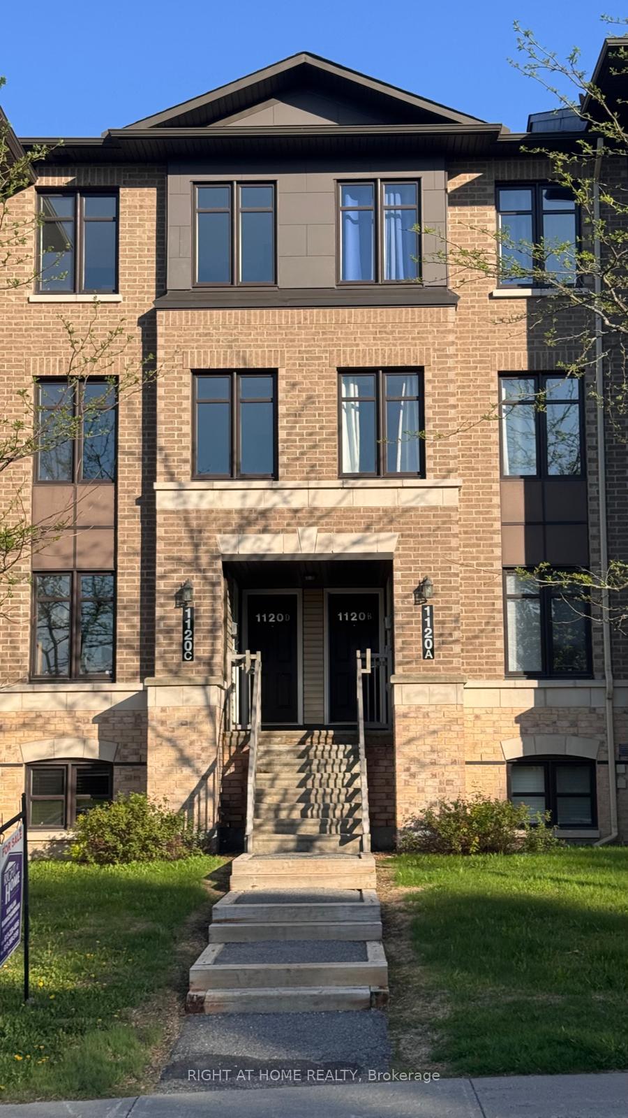 Photo 2 of Unit D, 1120 Klondike Road, Ottawa, Kanata - Morgan's Grant/South March — HOMEH
