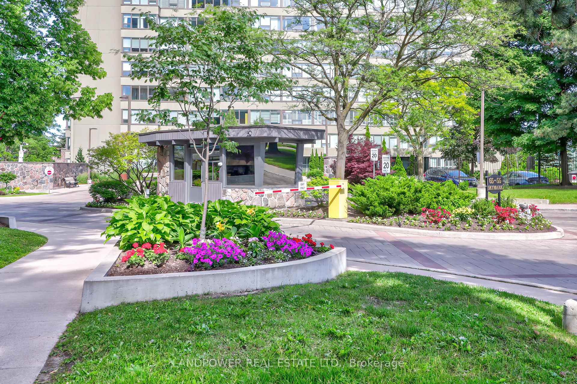 Photo 32 of Unit 2307, 65 Skymark Drive, North York, Hillcrest Village — HOMEH