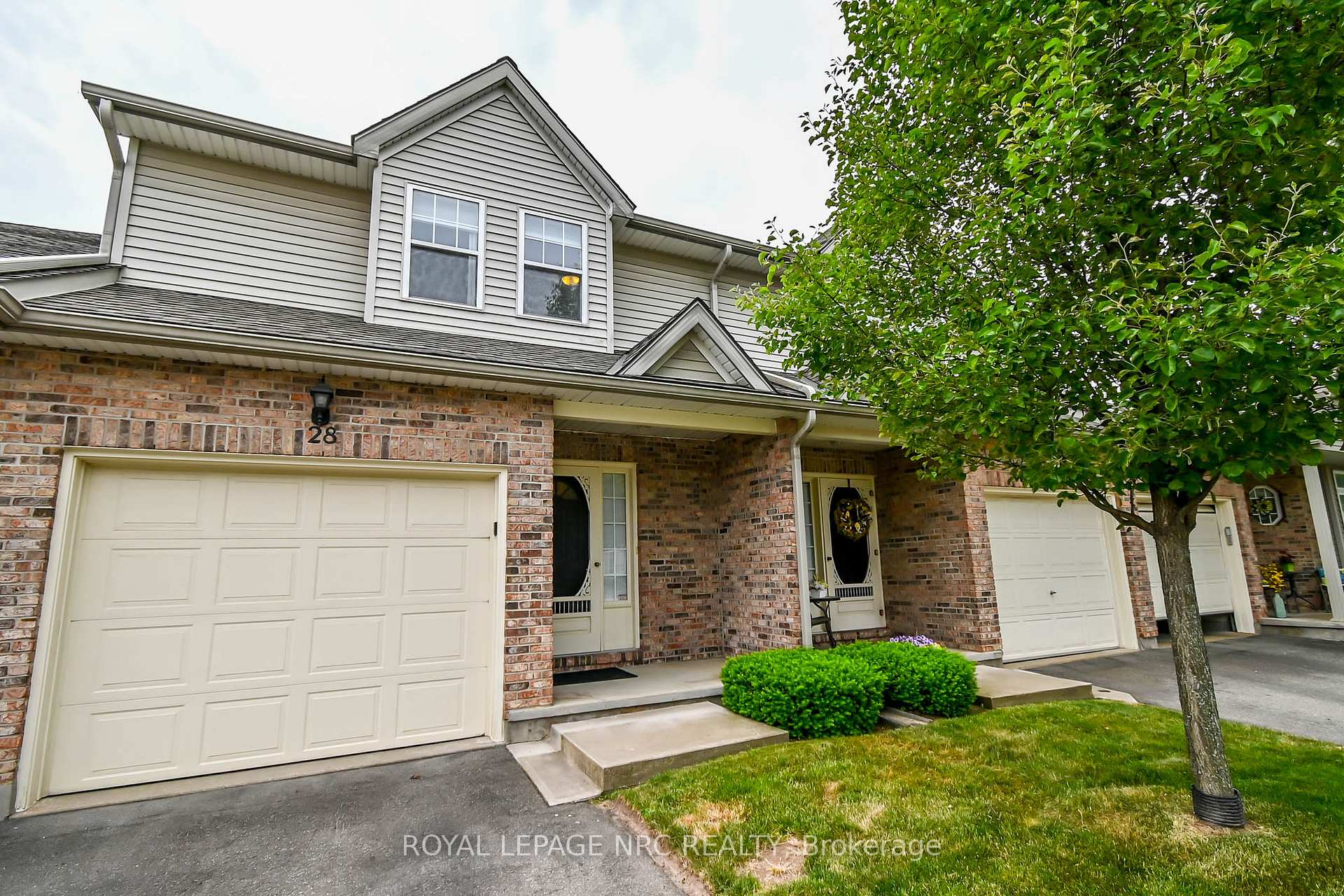 Front of Unit 28, 5070 drummond Road