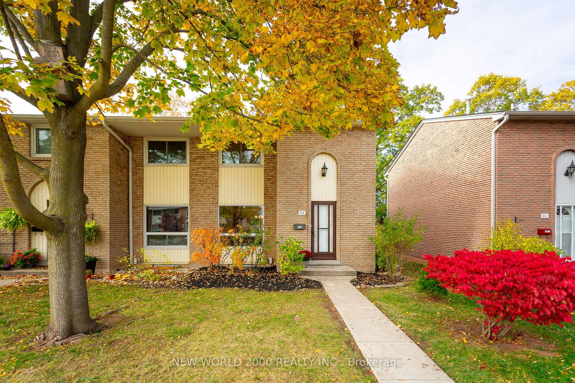 Photo 1 of Unit 82, 151 Gateshead Crescent, Hamilton, Stoney Creek — HOMEH