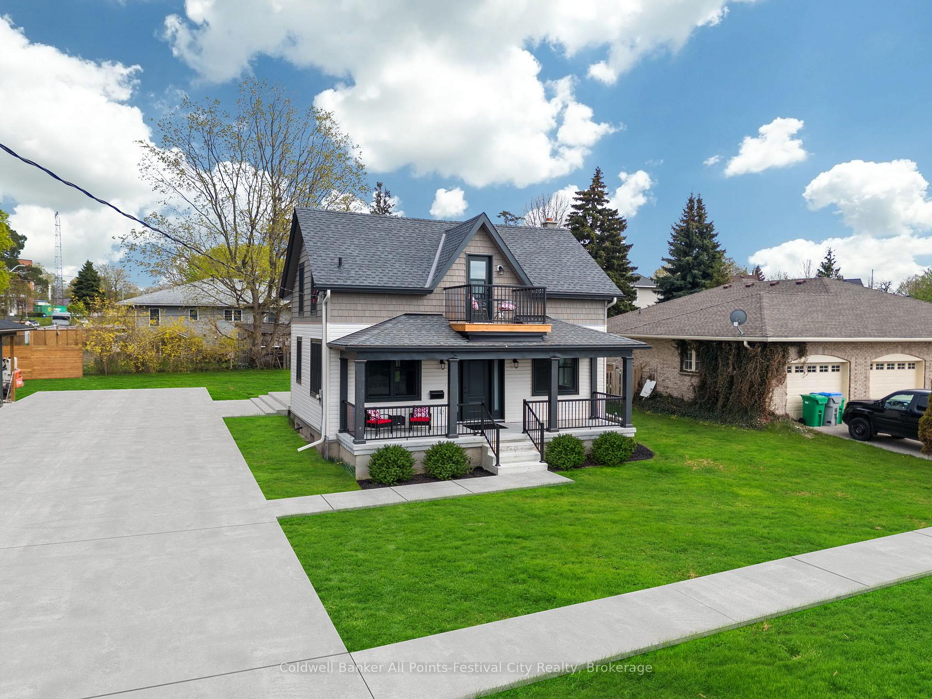 Photo 5 of 82 Gloucester Terrace, Goderich, Goderich (Town) — HOMEH