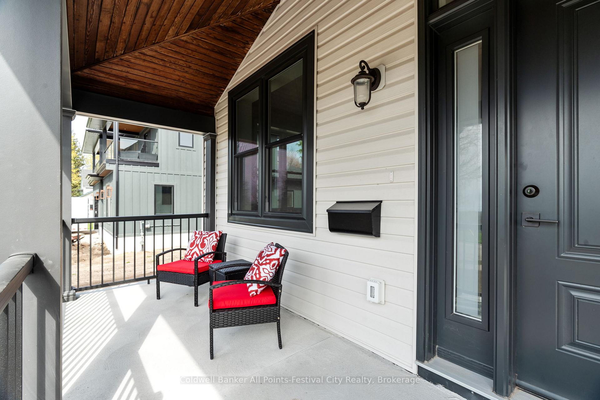Photo 2 of 82 Gloucester Terrace, Goderich, Goderich (Town) — HOMEH