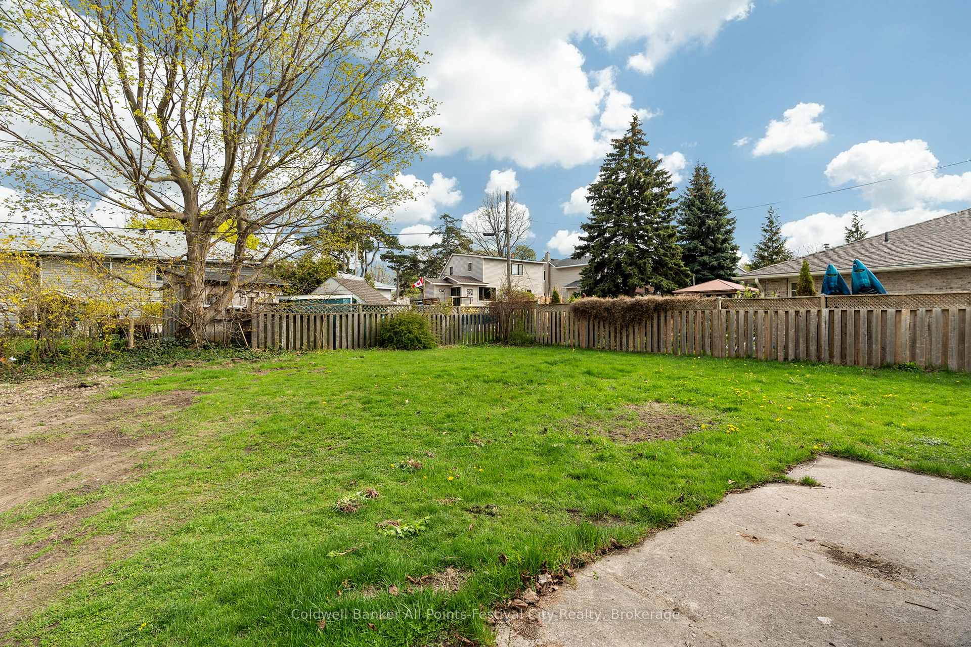 Photo 33 of 82 Gloucester Terrace, Goderich, Goderich (Town) — HOMEH