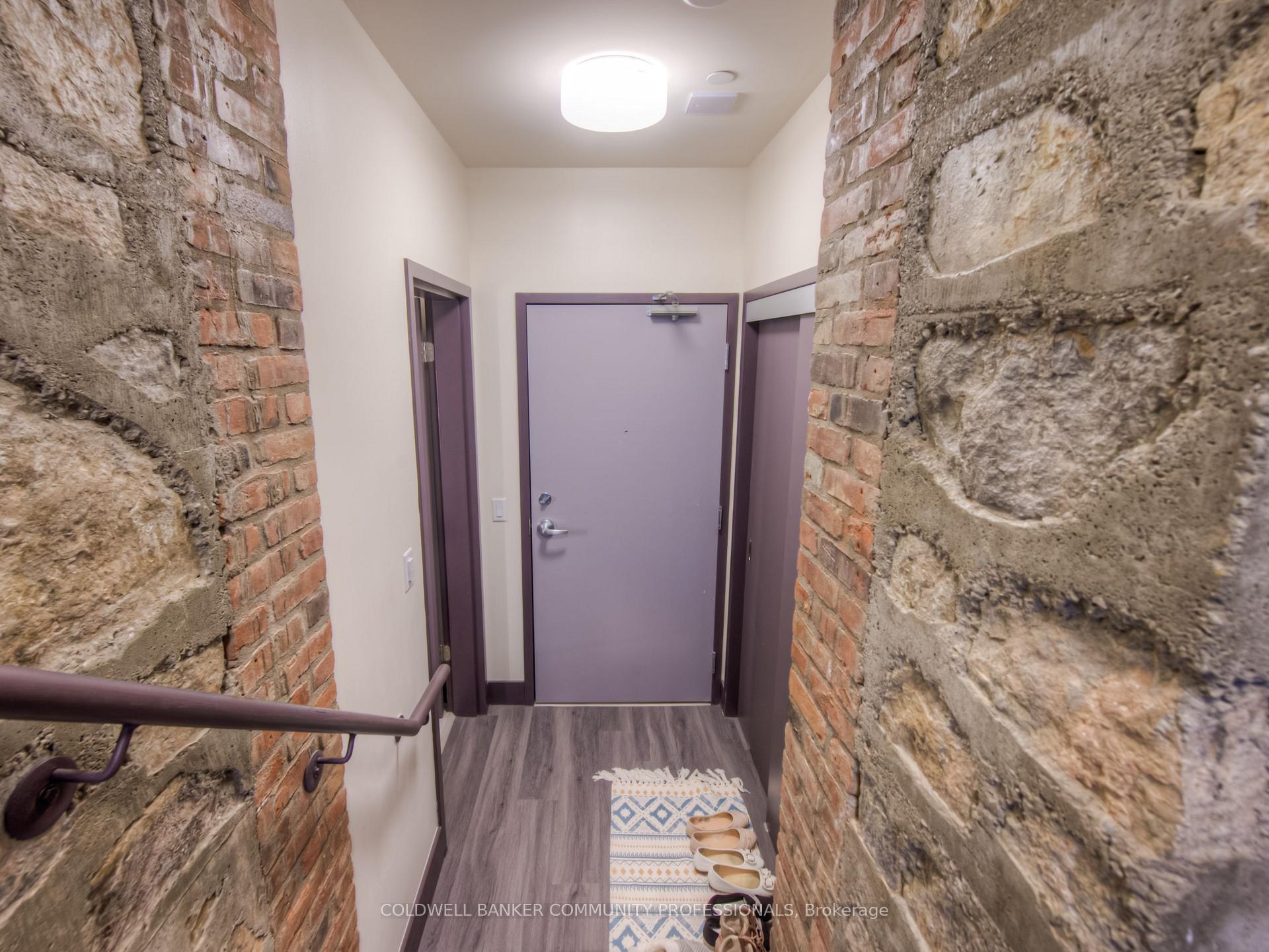 Photo 9 of Unit 305, 121 King Street E, Hamilton, Beasley — HOMEH