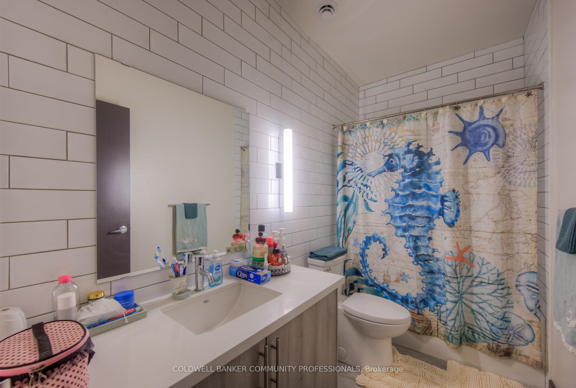 Photo 10 of Unit 305, 121 King Street E, Hamilton, Beasley — HOMEH