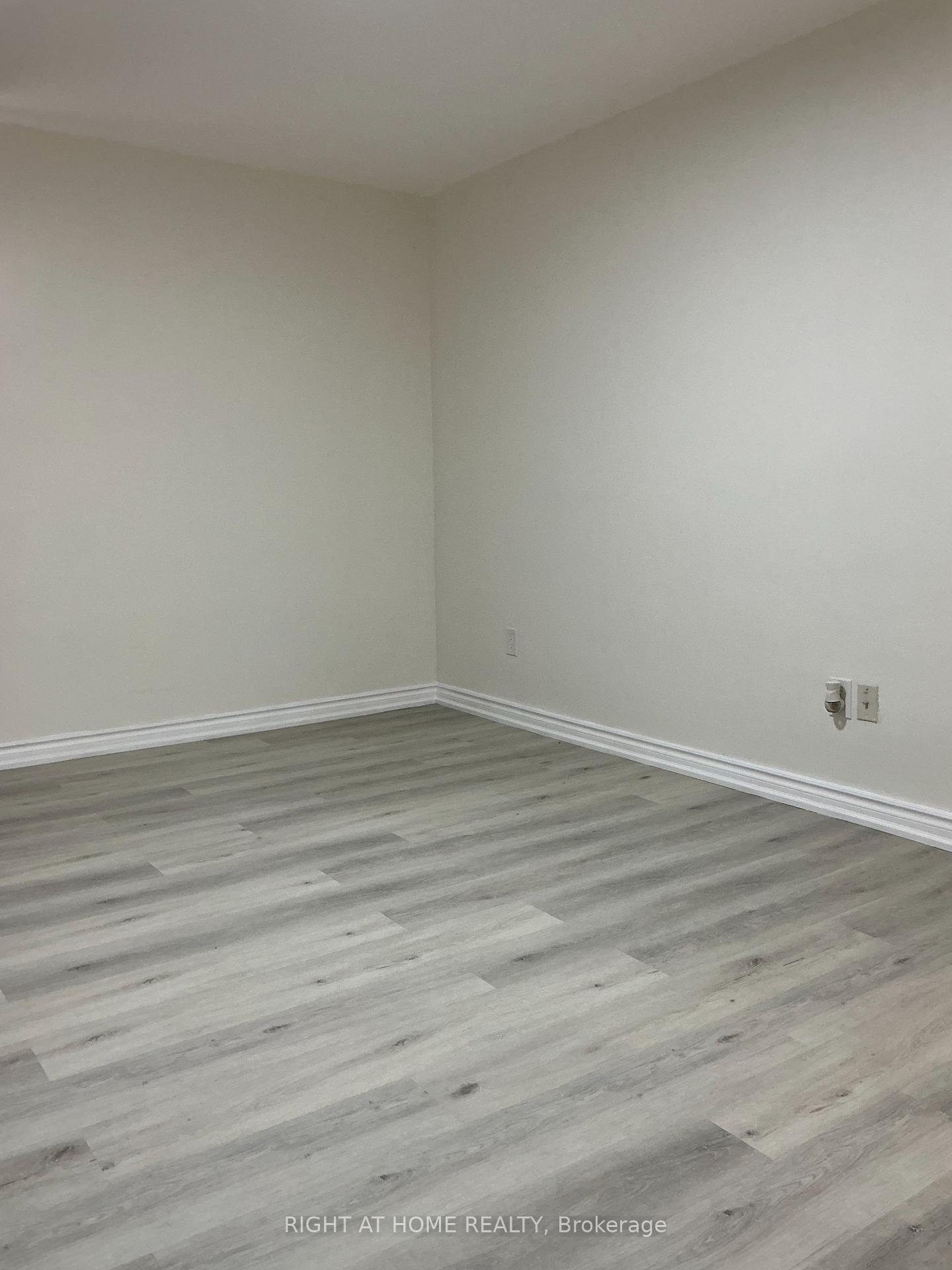 Photo 10 of Unit 717, 5 Massey Square, Toronto, Crescent Town — HOMEH