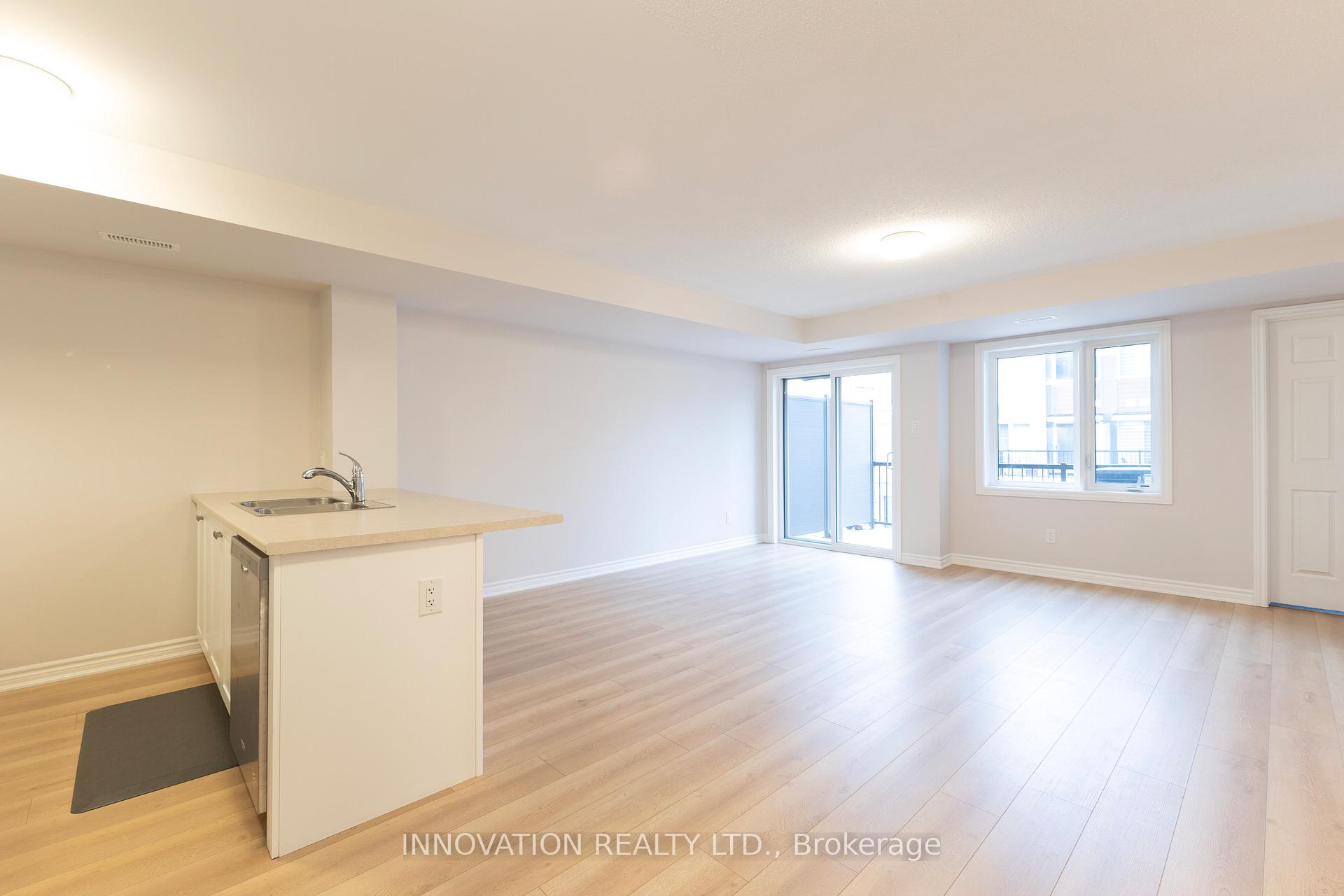 Photo 7 of 113 Pilot Private, Ottawa, Kanata - Emerald Meadows/Trailwest — HOMEH