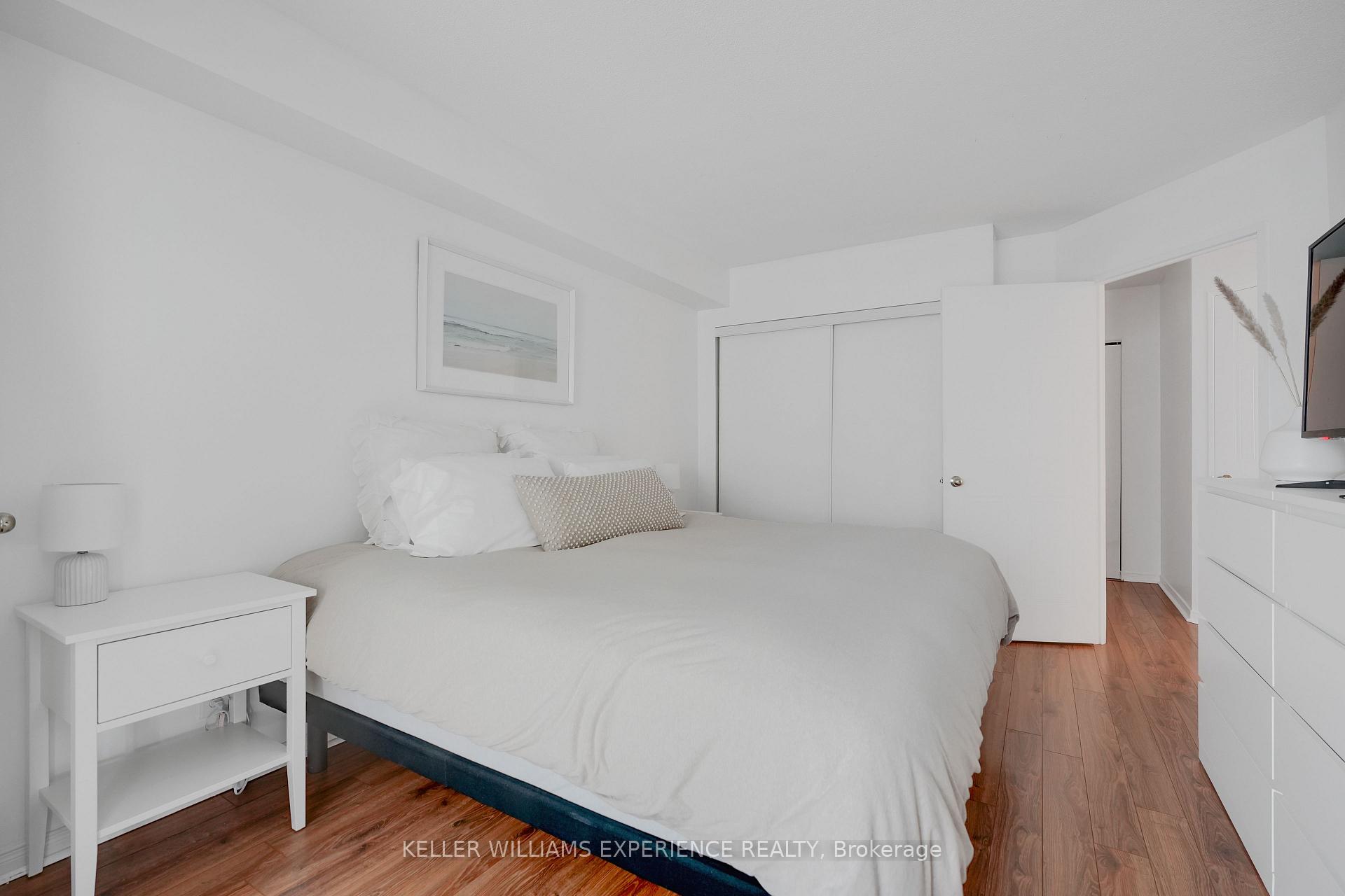 Photo 23 of Unit 903, 150 Dunlop Street E, Barrie, City Centre — HOMEH