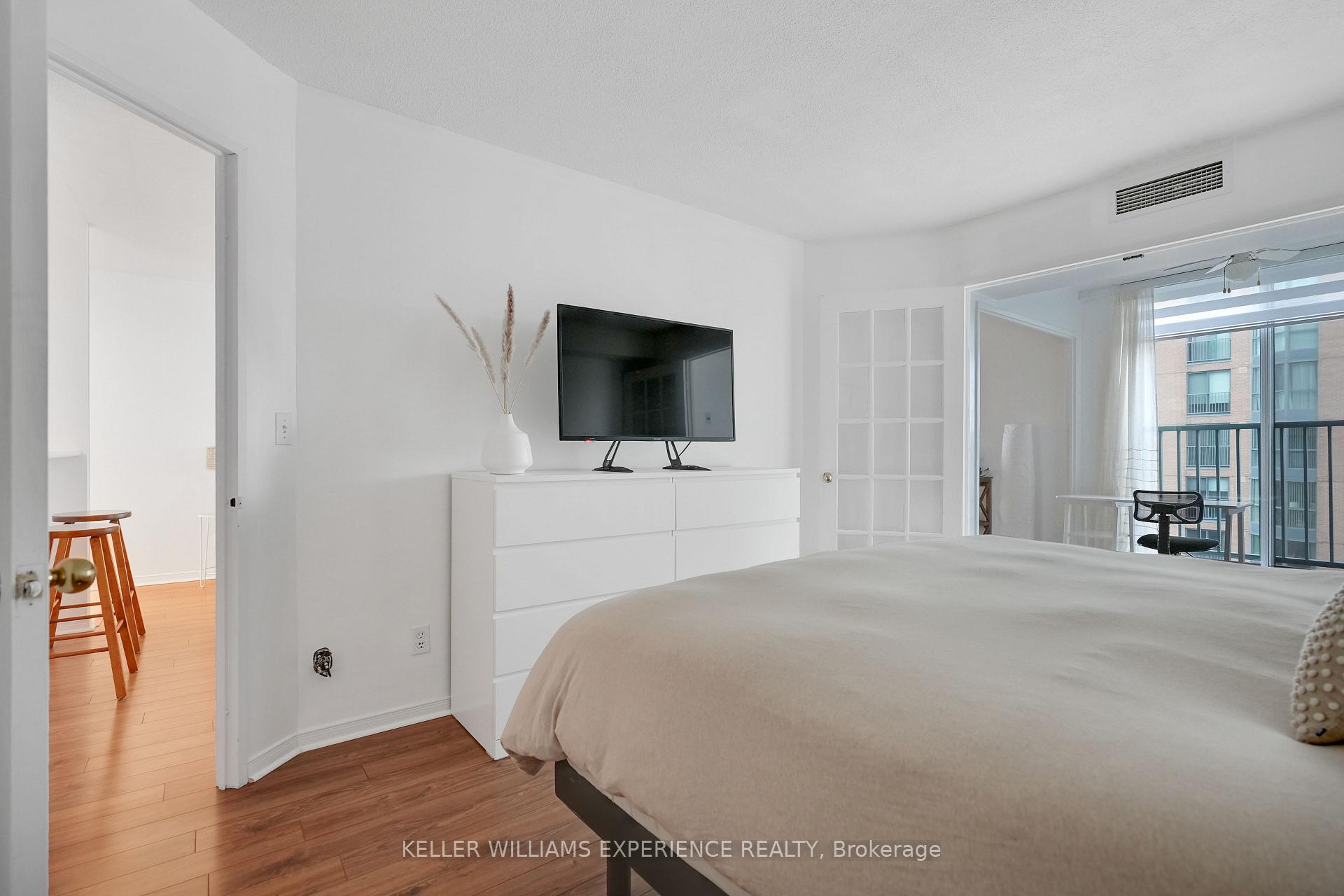 Photo 24 of Unit 903, 150 Dunlop Street E, Barrie, City Centre — HOMEH