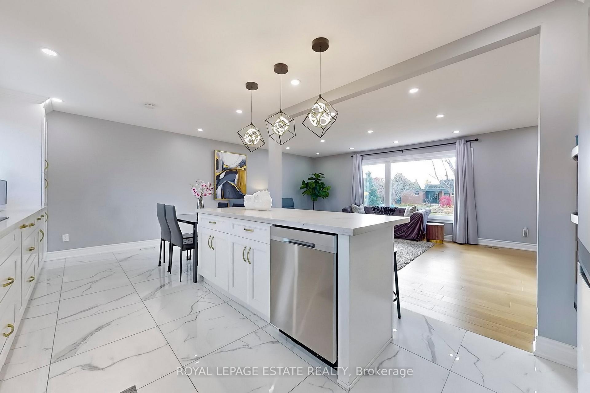 Photo 7 of 23 Crawford Drive, Ajax, South East — HOMEH