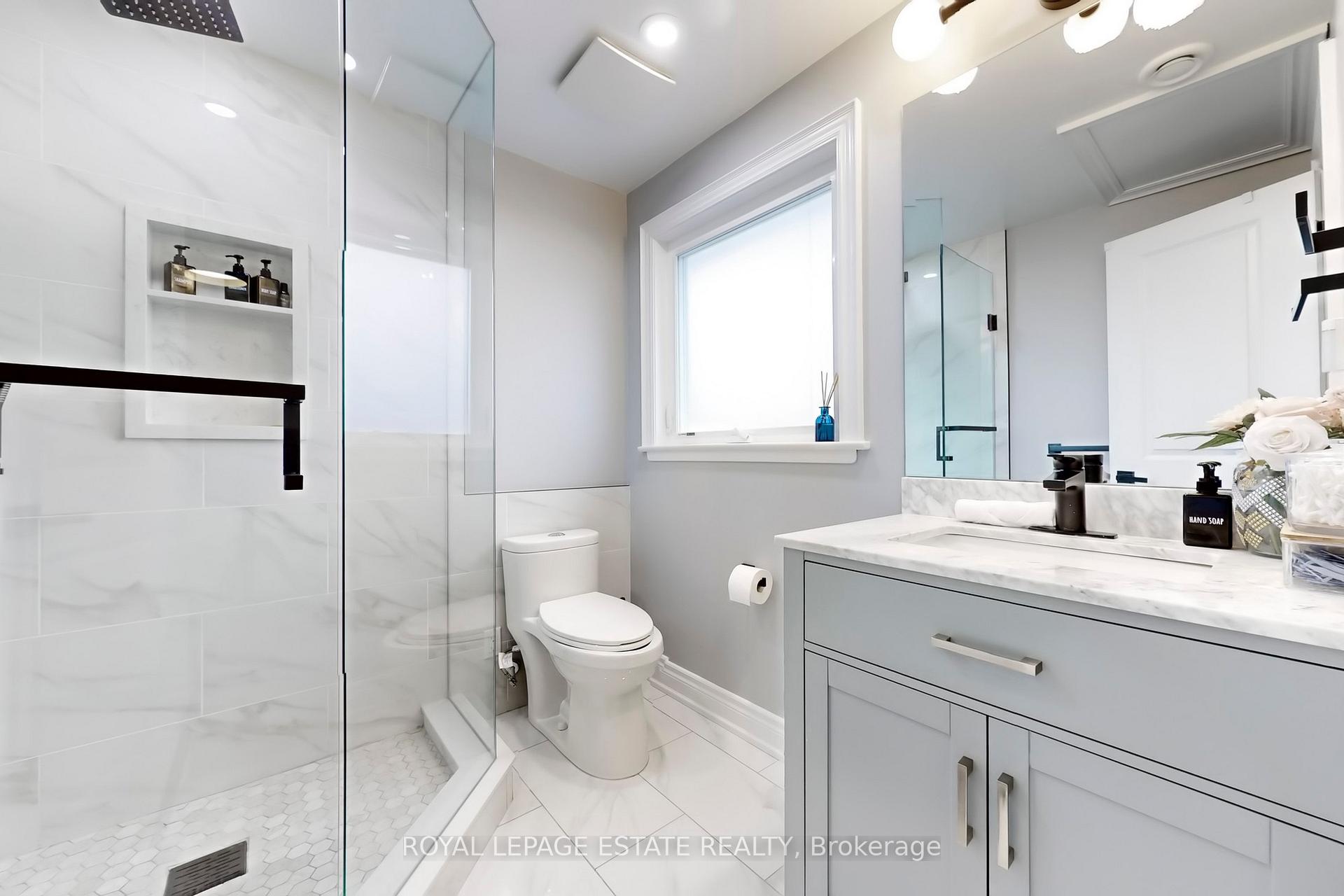 Photo 15 of 23 Crawford Drive, Ajax, South East — HOMEH