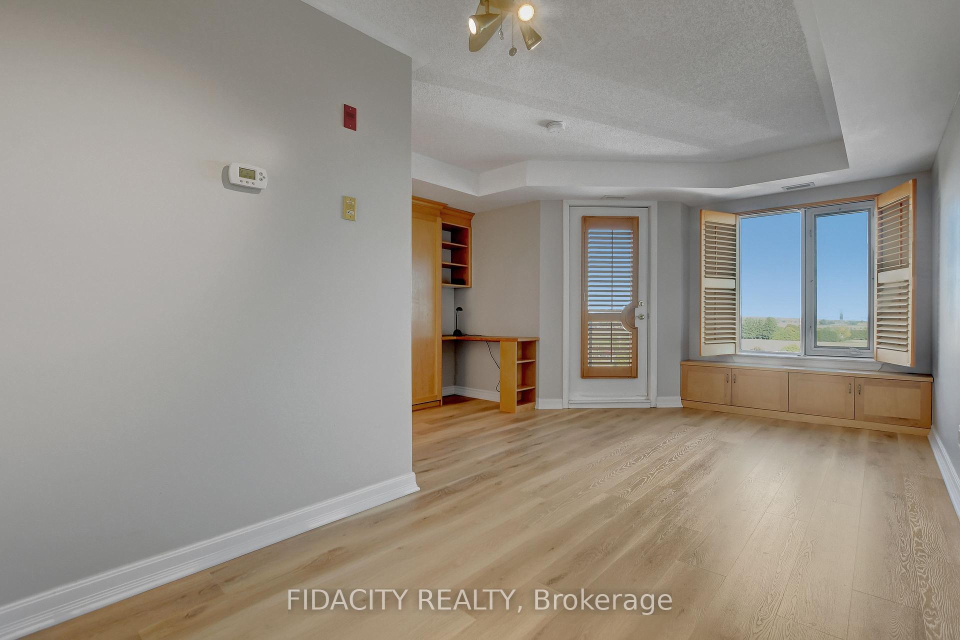 Photo 5 of Unit 6C, 310 Central Park Drive, Ottawa, Central Park — HOMEH