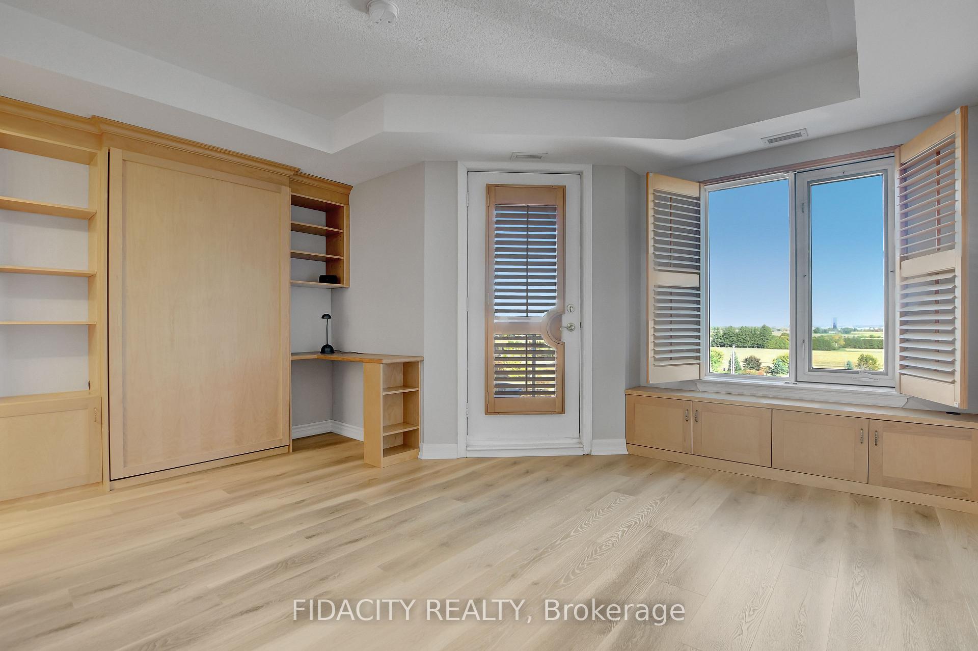 Photo 6 of Unit 6C, 310 Central Park Drive, Ottawa, Central Park — HOMEH