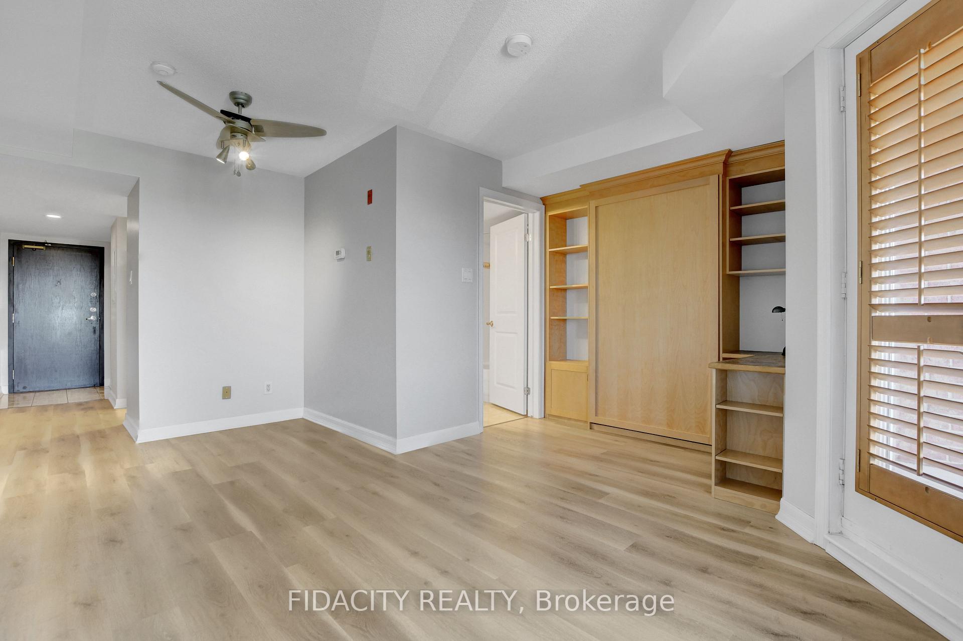 Photo 7 of Unit 6C, 310 Central Park Drive, Ottawa, Central Park — HOMEH