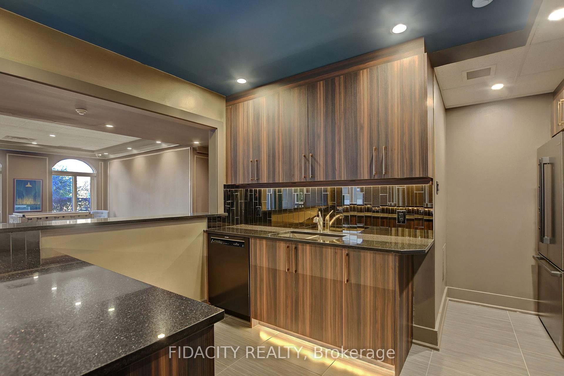 Photo 23 of Unit 6C, 310 Central Park Drive, Ottawa, Central Park — HOMEH