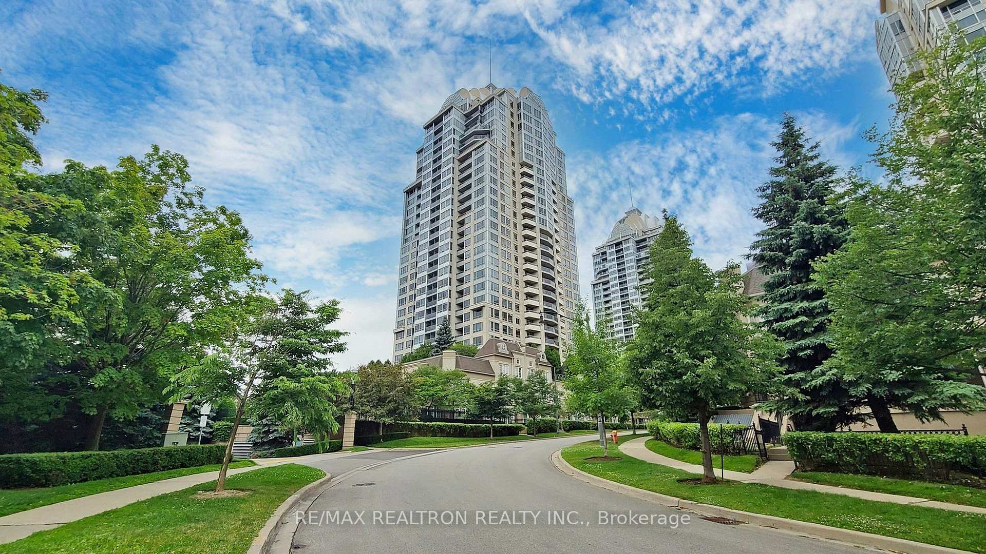 Photo 4 of Unit 1707, 3 Rean Drive, North York, Bayview Village — HOMEH