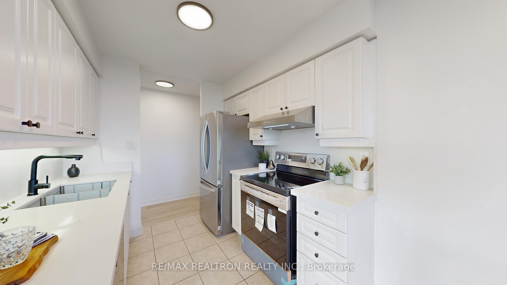 Photo 17 of Unit 1707, 3 Rean Drive, North York, Bayview Village — HOMEH