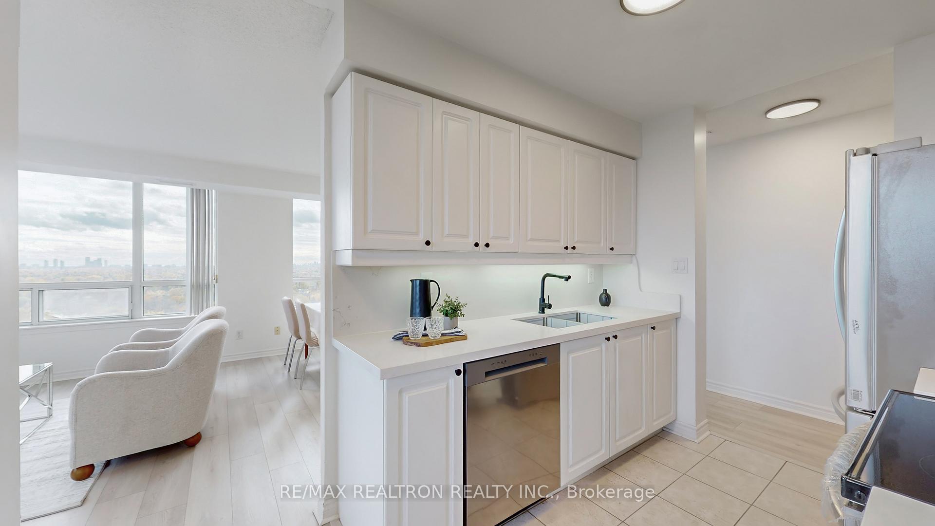 Photo 18 of Unit 1707, 3 Rean Drive, North York, Bayview Village — HOMEH