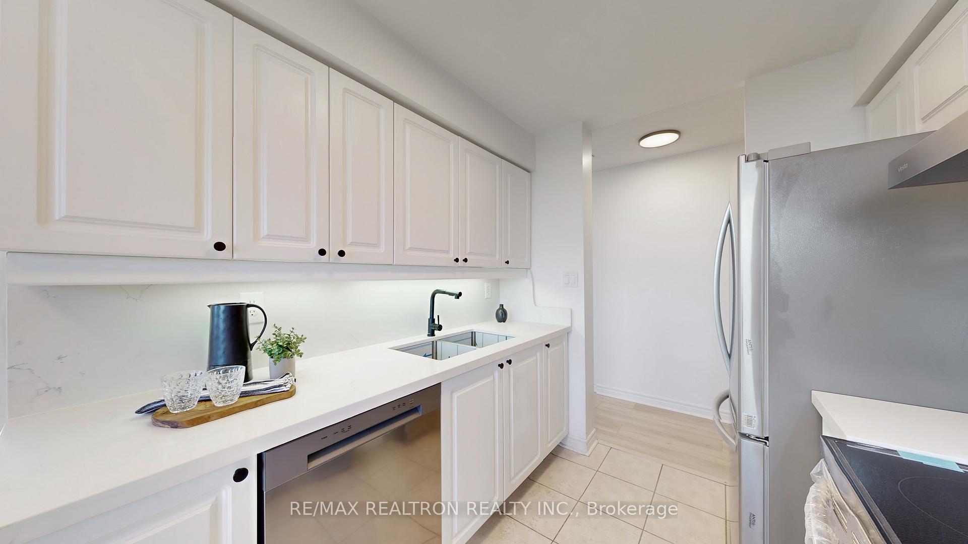 Photo 19 of Unit 1707, 3 Rean Drive, North York, Bayview Village — HOMEH