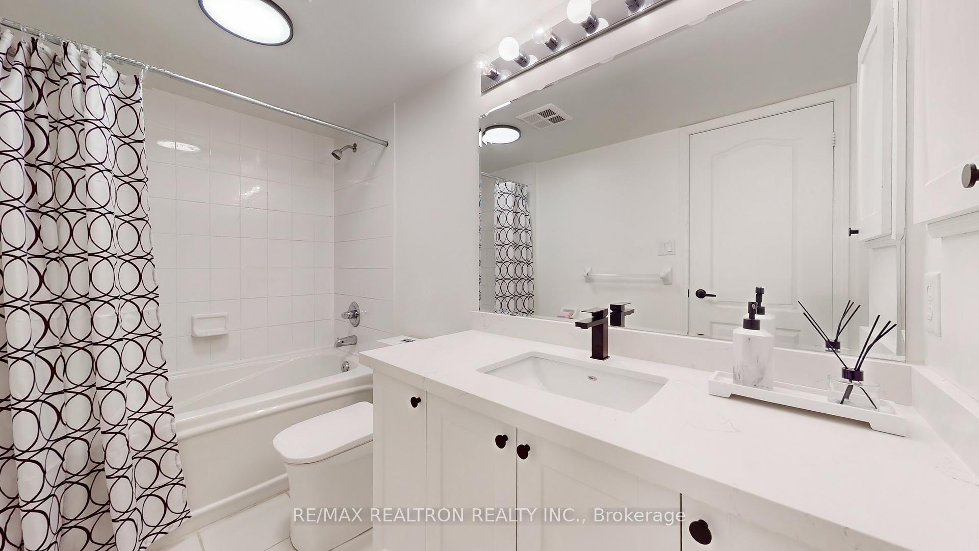 Photo 24 of Unit 1707, 3 Rean Drive, North York, Bayview Village — HOMEH