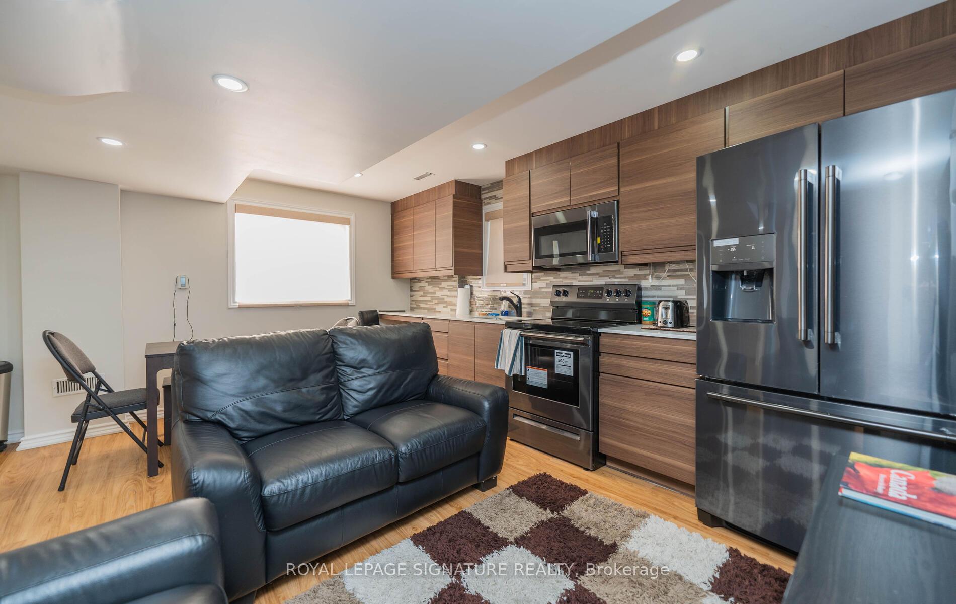 Photo 10 of Unit Bsmt, 92 Beckett Crescent E, Clarington, Courtice — HOMEH