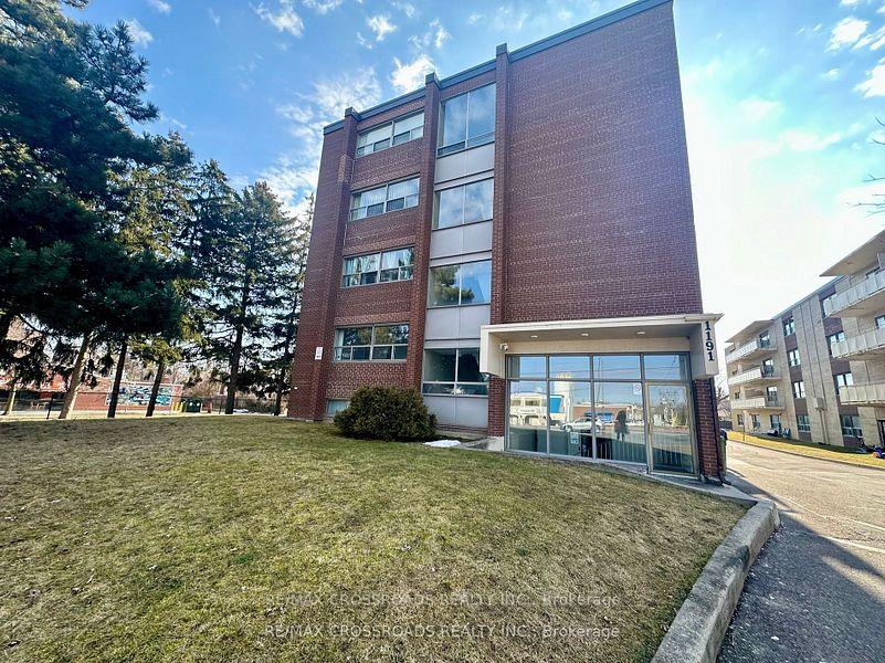 Front of Unit B3, 1191 Ellesmere Road