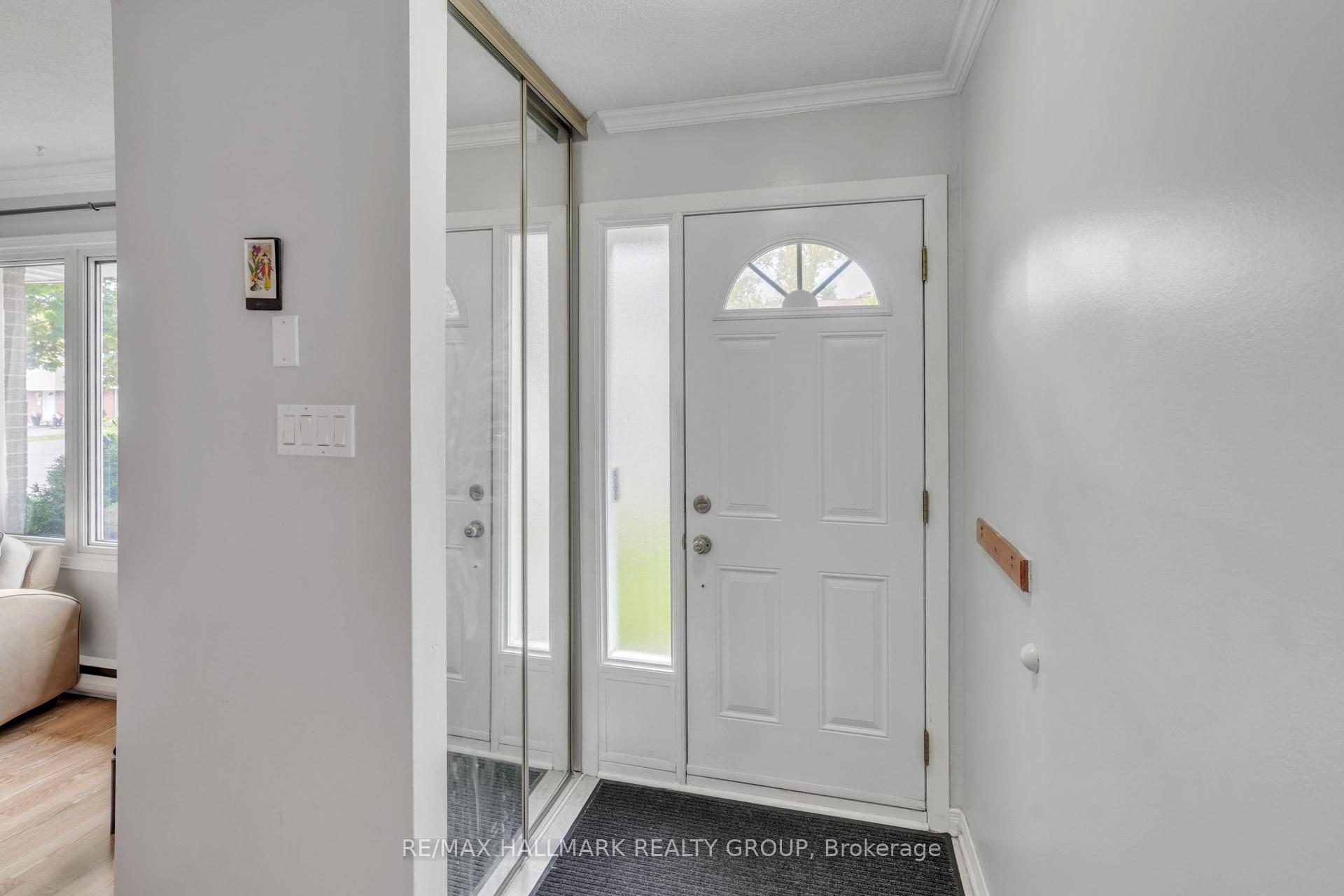 Photo 4 of 3190 Bannon Way, Ottawa, Blossom Park/Kemp Park/Findlay Creek — HOMEH