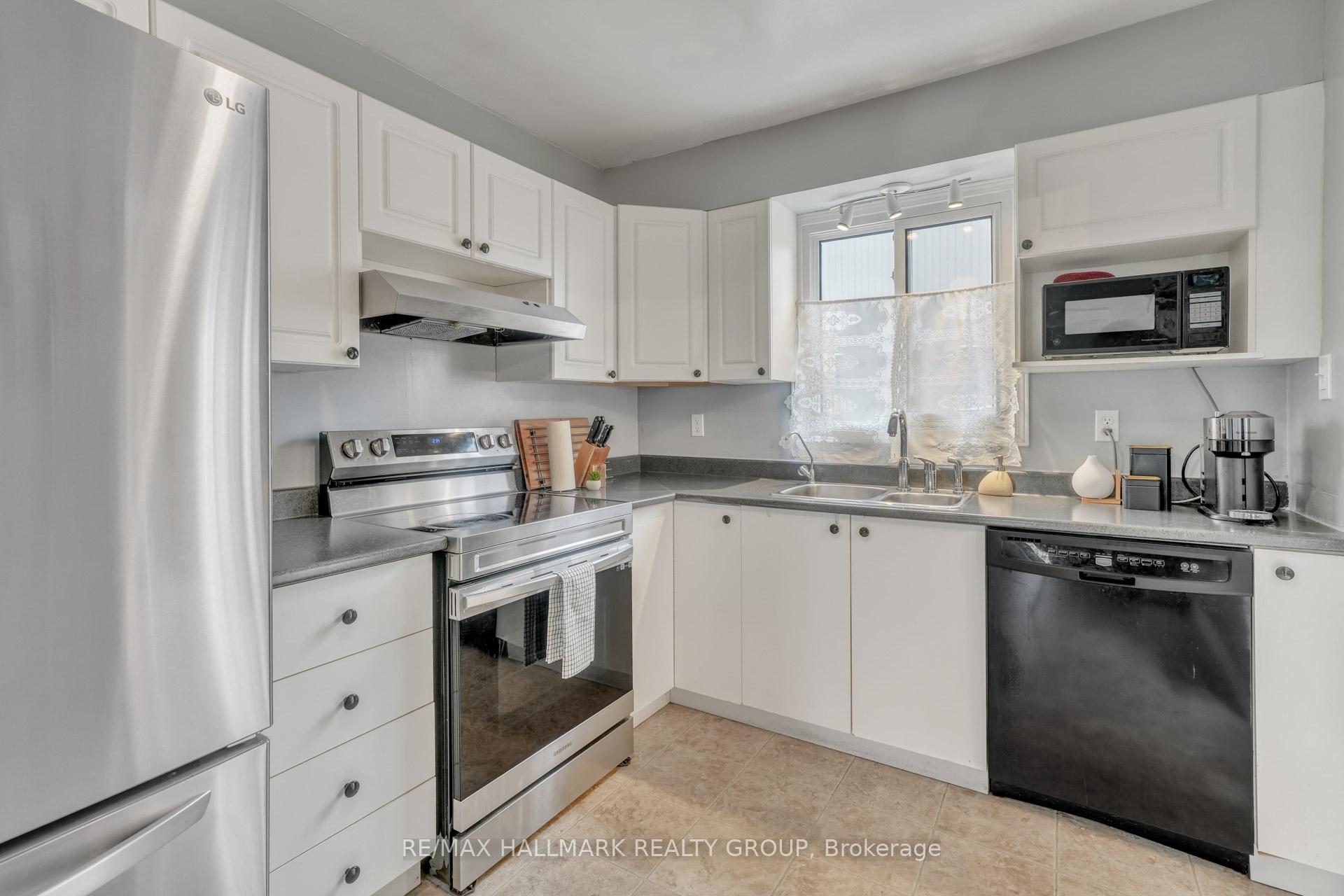 Photo 16 of 3190 Bannon Way, Ottawa, Blossom Park/Kemp Park/Findlay Creek — HOMEH