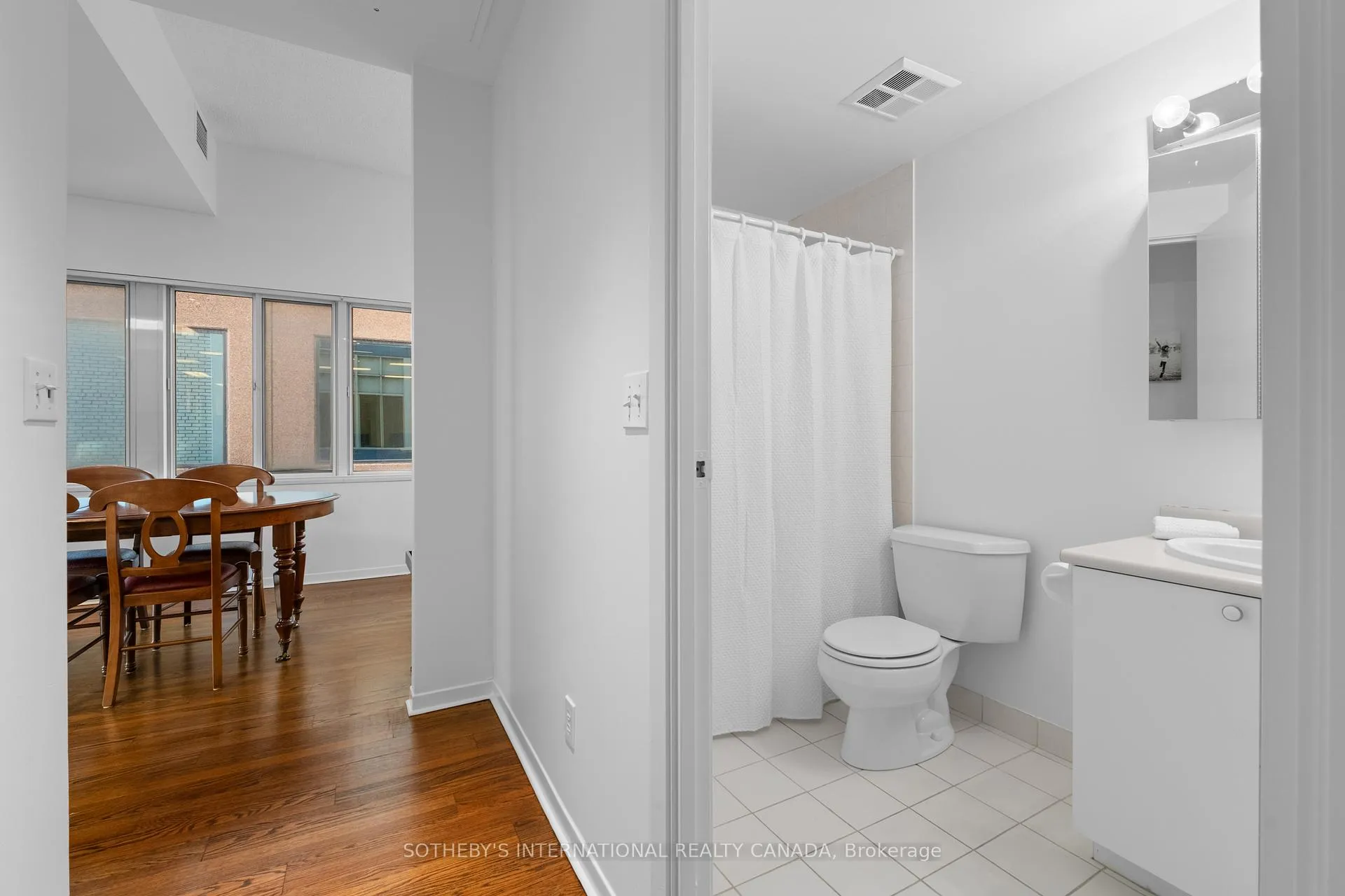 Photo 7 of Unit 502, 1901 Yonge Street, Toronto, Mount Pleasant West — HOMEH