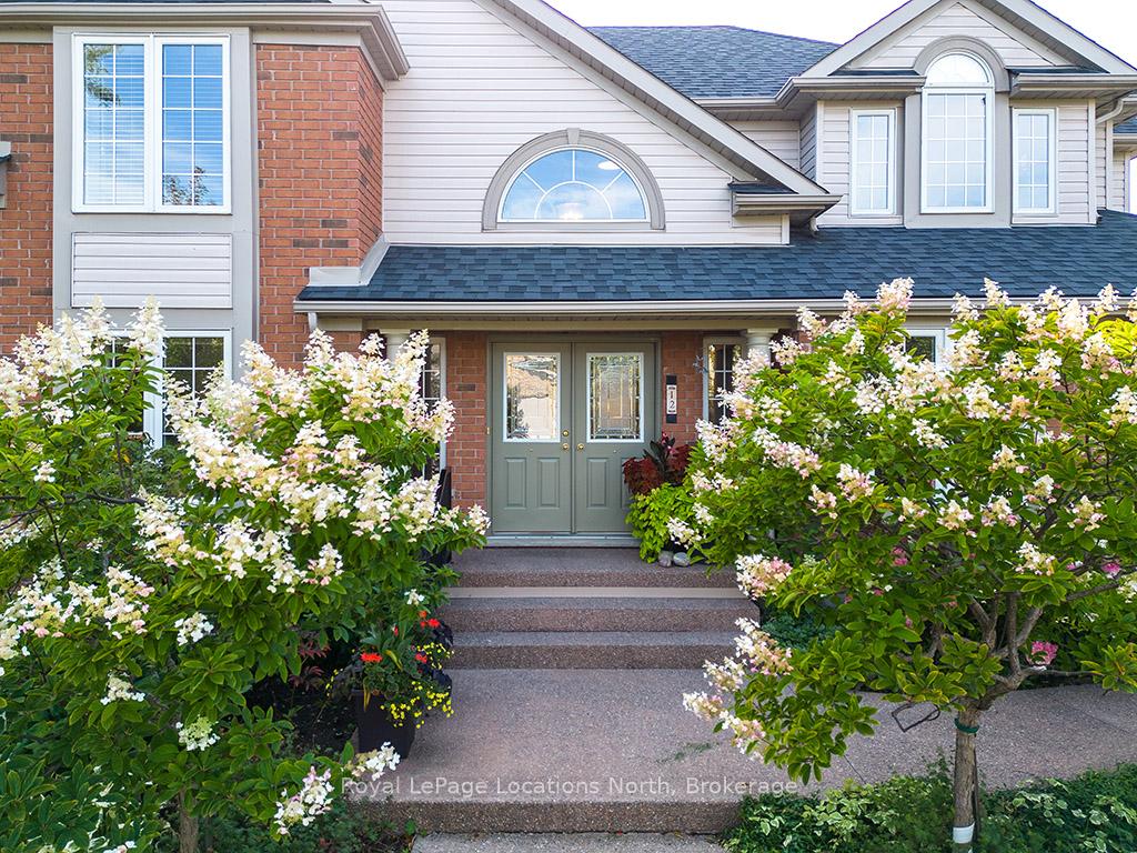 Photo 3 of 12 Georgian Meadows Drive, Collingwood — HOMEH