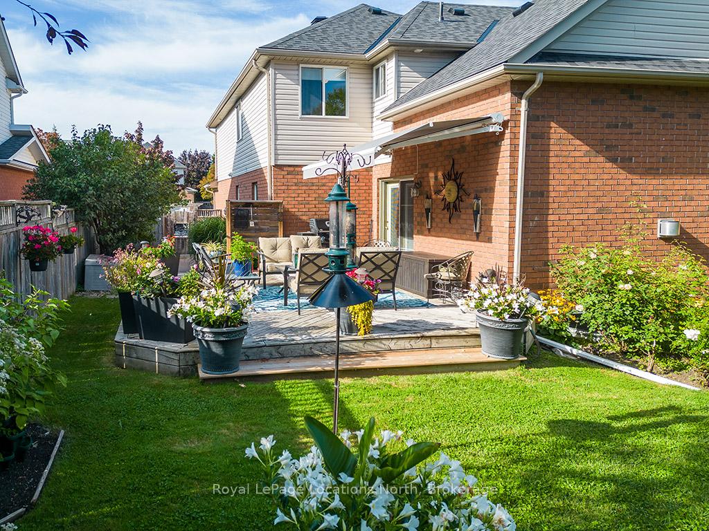 Photo 18 of 12 Georgian Meadows Drive, Collingwood — HOMEH