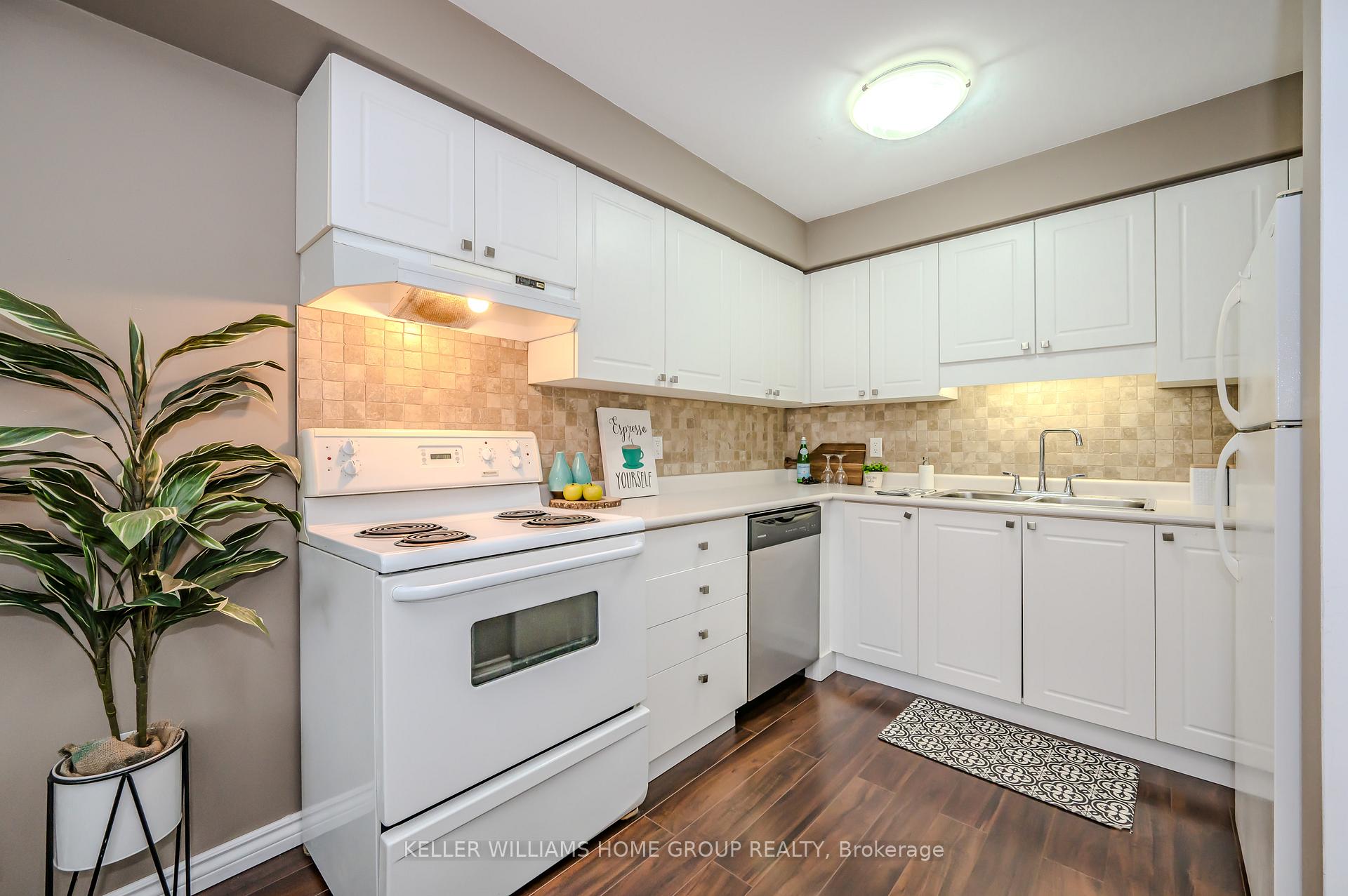 Photo 13 of Unit 77, 920 Edinburgh Road S, Guelph, Kortright West — HOMEH