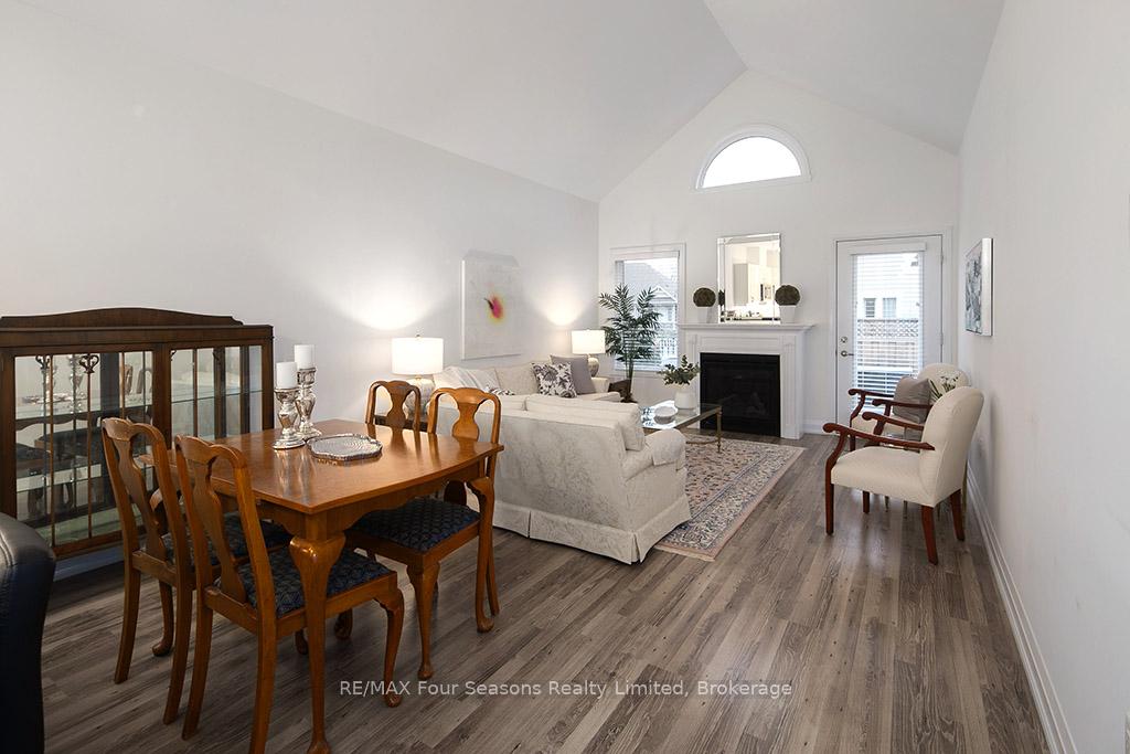 Photo 10 of 4 Sutton Lane, Collingwood — HOMEH